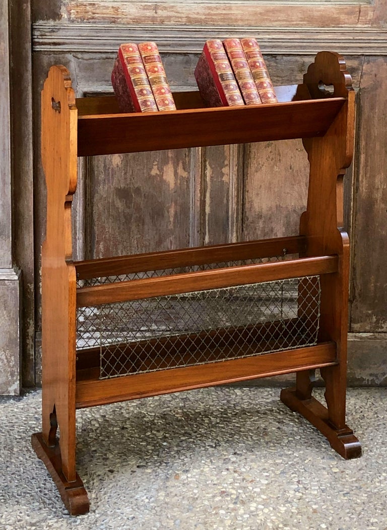 aa026_walnut_book_stand_147__master