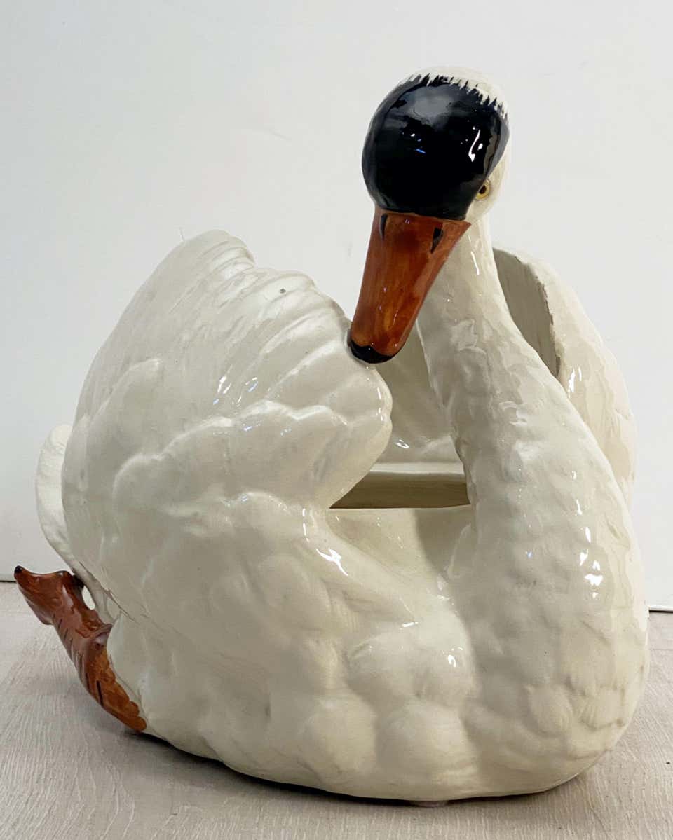 aa615_swan_vase_45__master