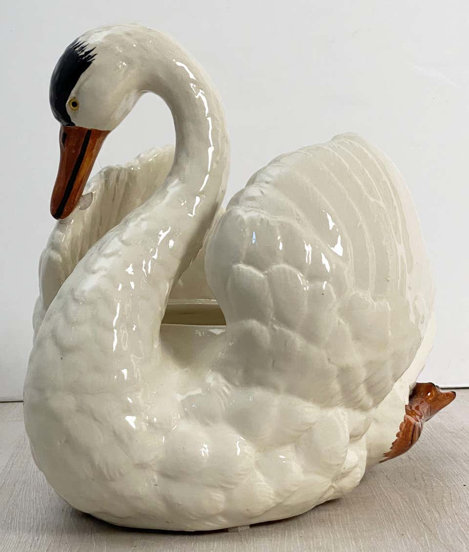 aa615_swan_vase_64__master