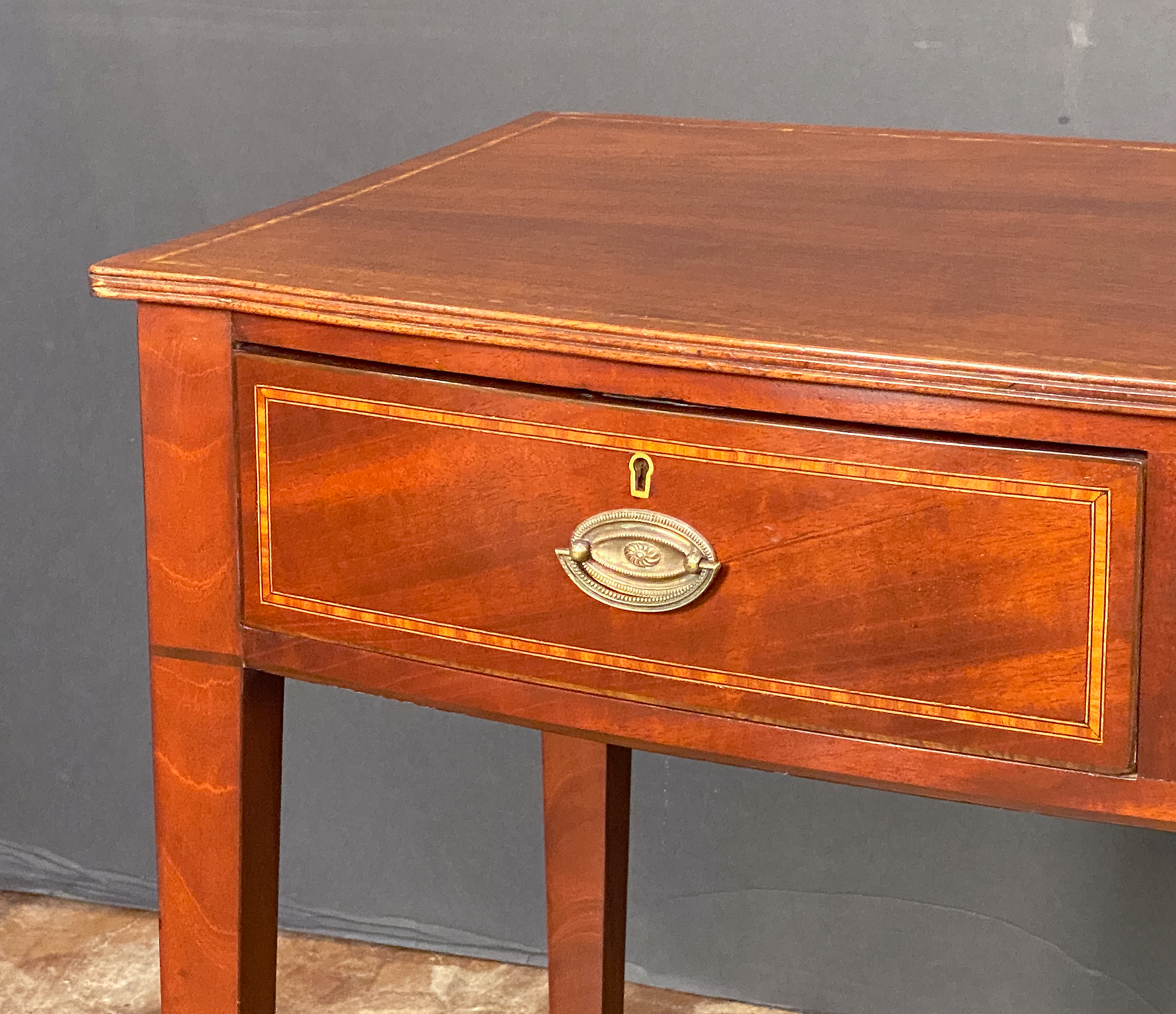 bb140_english_mahogany_writing_table_29