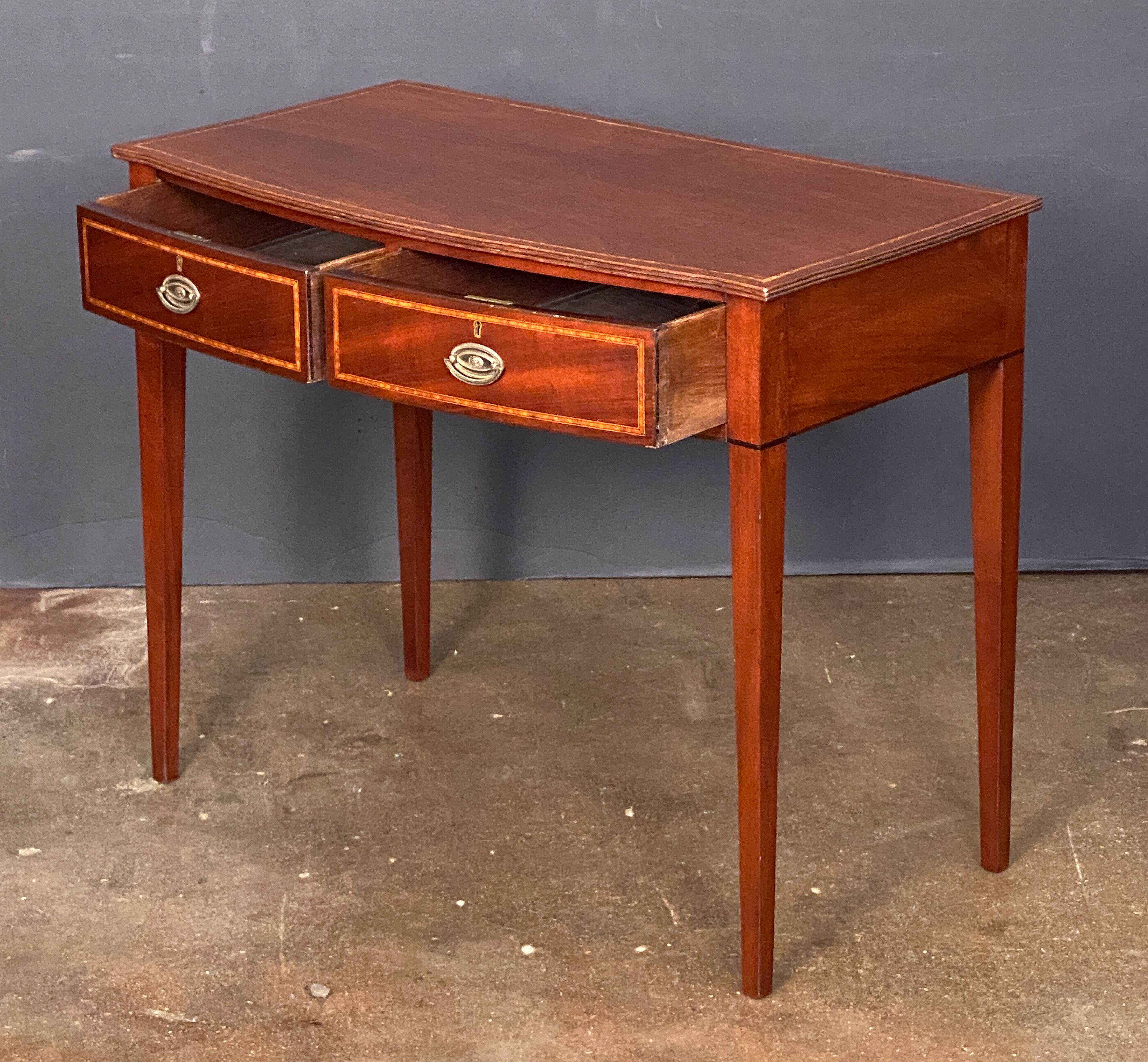 bb140_english_mahogany_writing_table_41