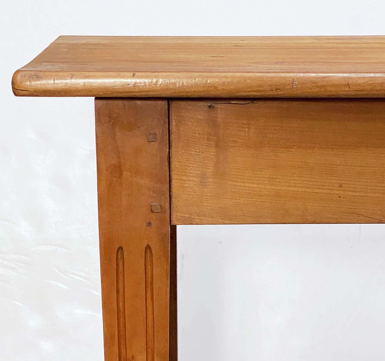 c111_pine_console_table_1_of_2_27__master