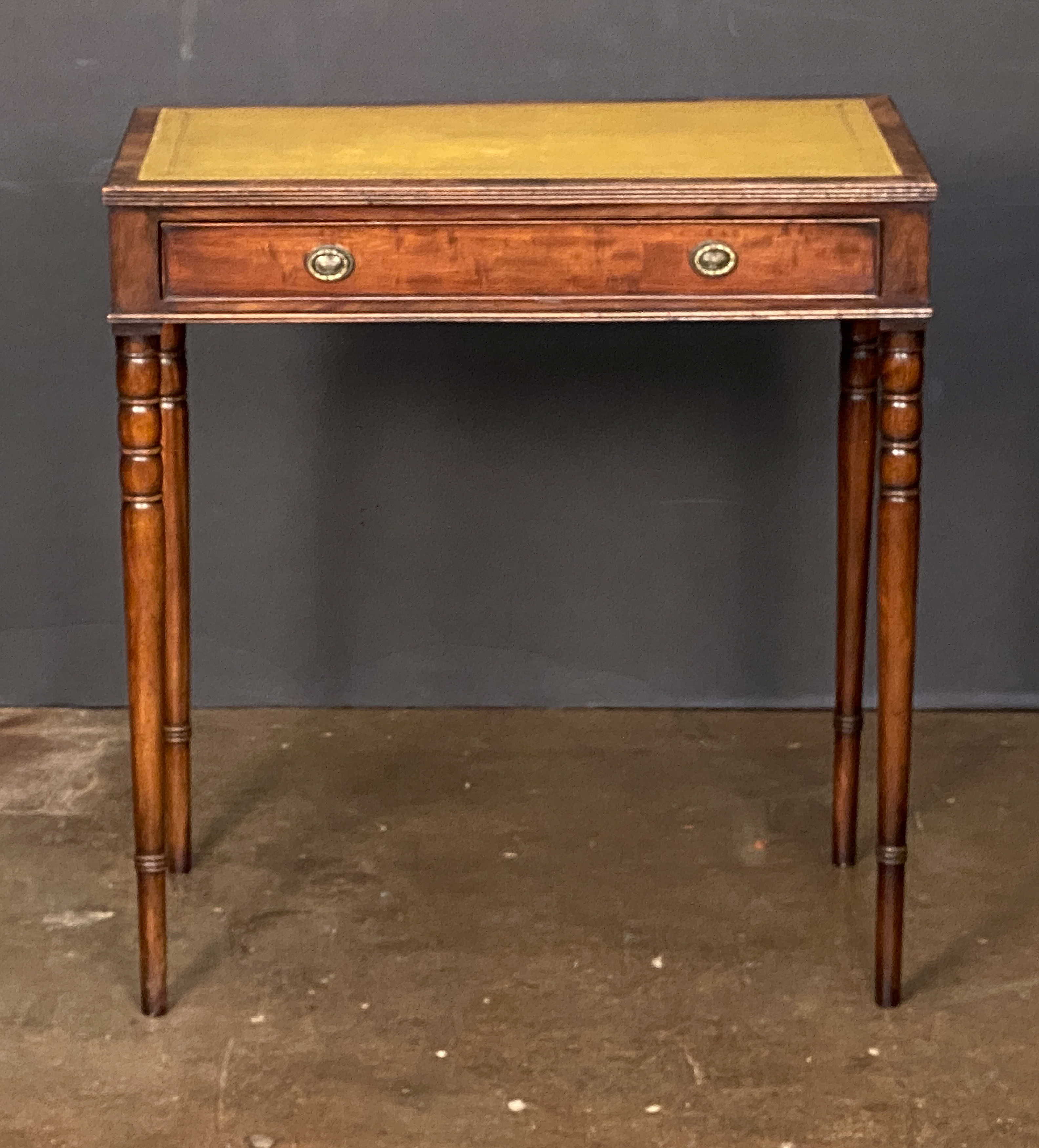 cc119_english_writing_table_with_leather_top_13