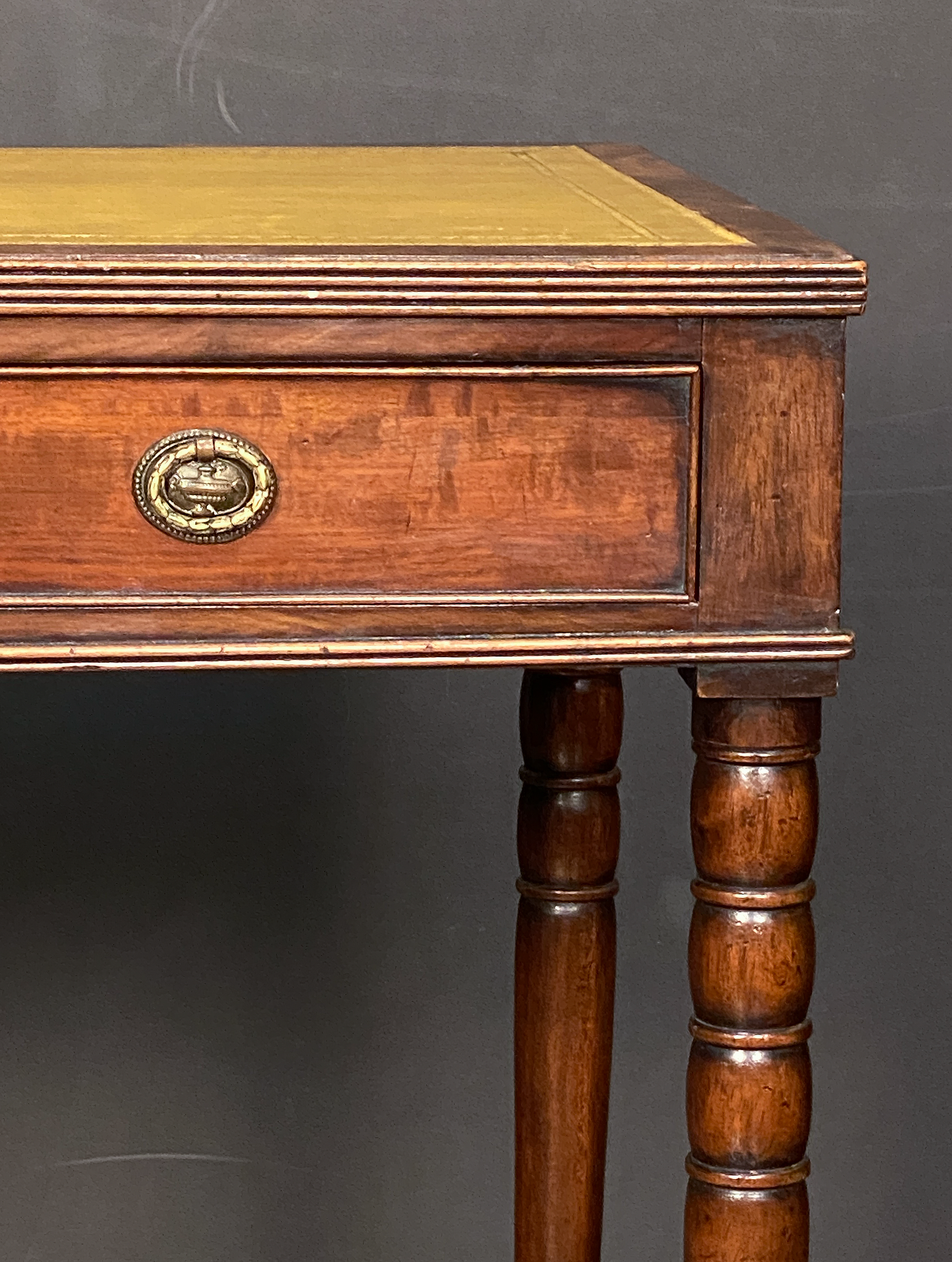 cc119_english_writing_table_with_leather_top_19