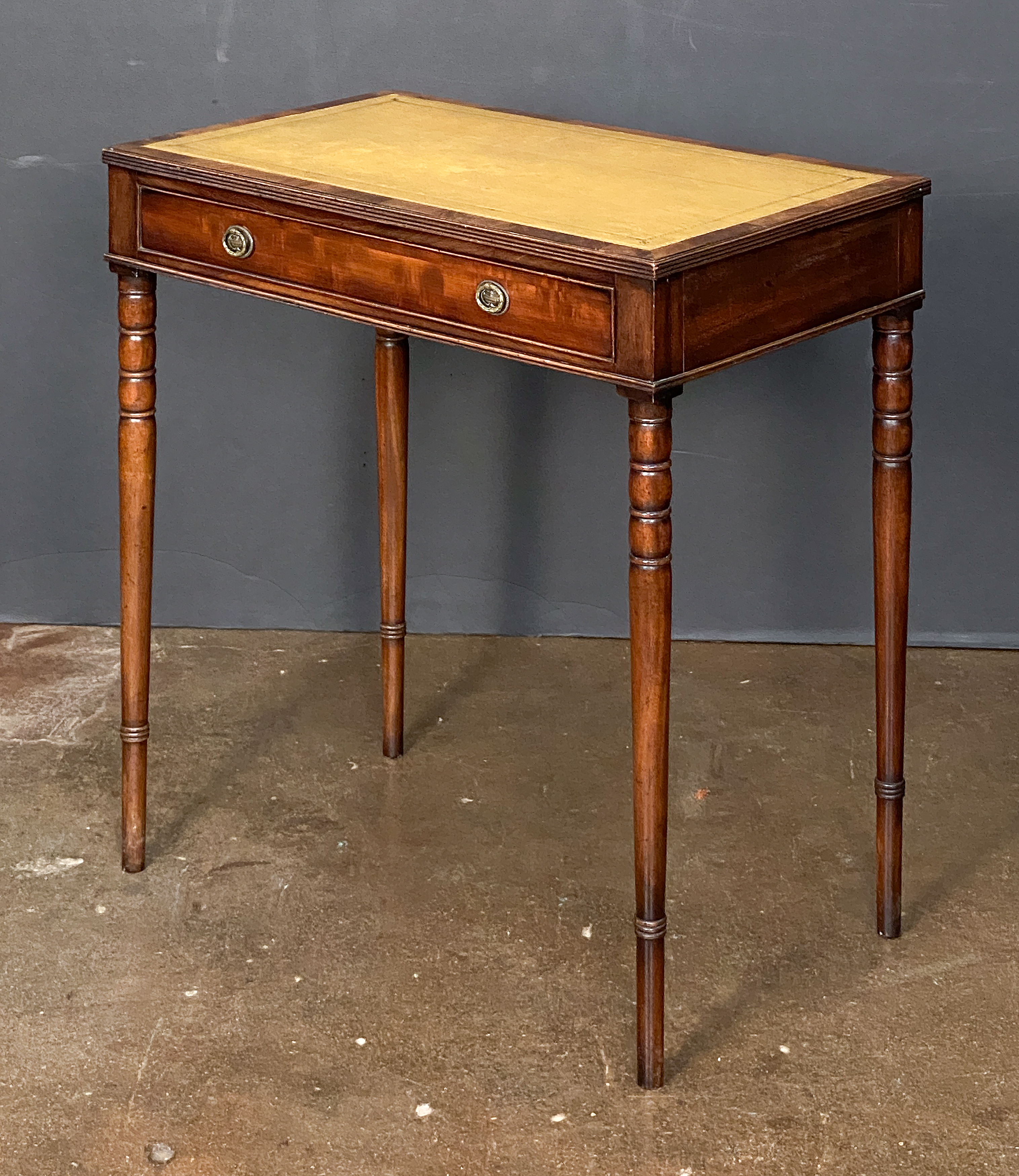 cc119_english_writing_table_with_leather_top_21