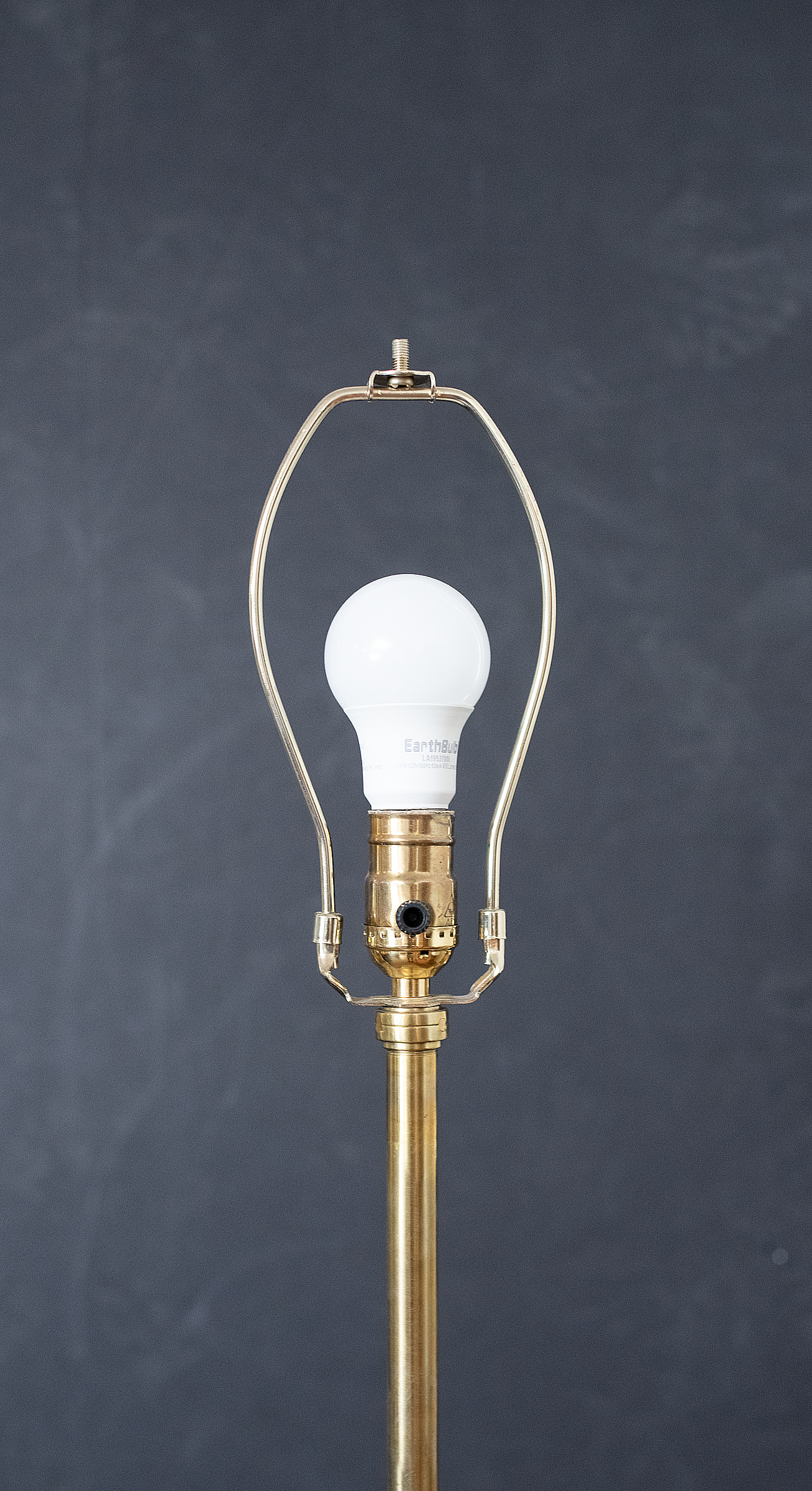 cc206_english_art_nouveau_floor_lamp_of_brass_and_marble_05