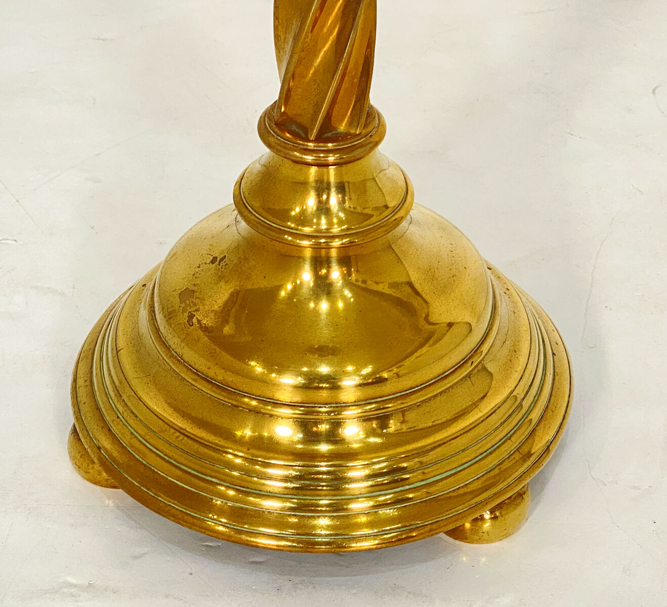 cc236_large_brass_candlesticks_26