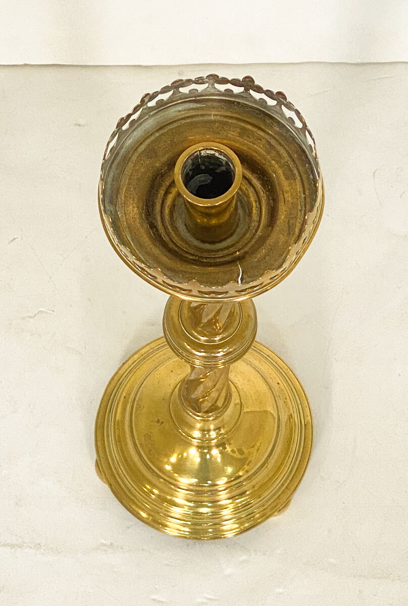 cc236_large_brass_candlesticks_34