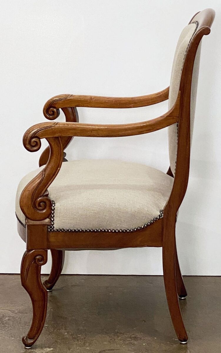 cc668_french_walnut_armchair_125__master