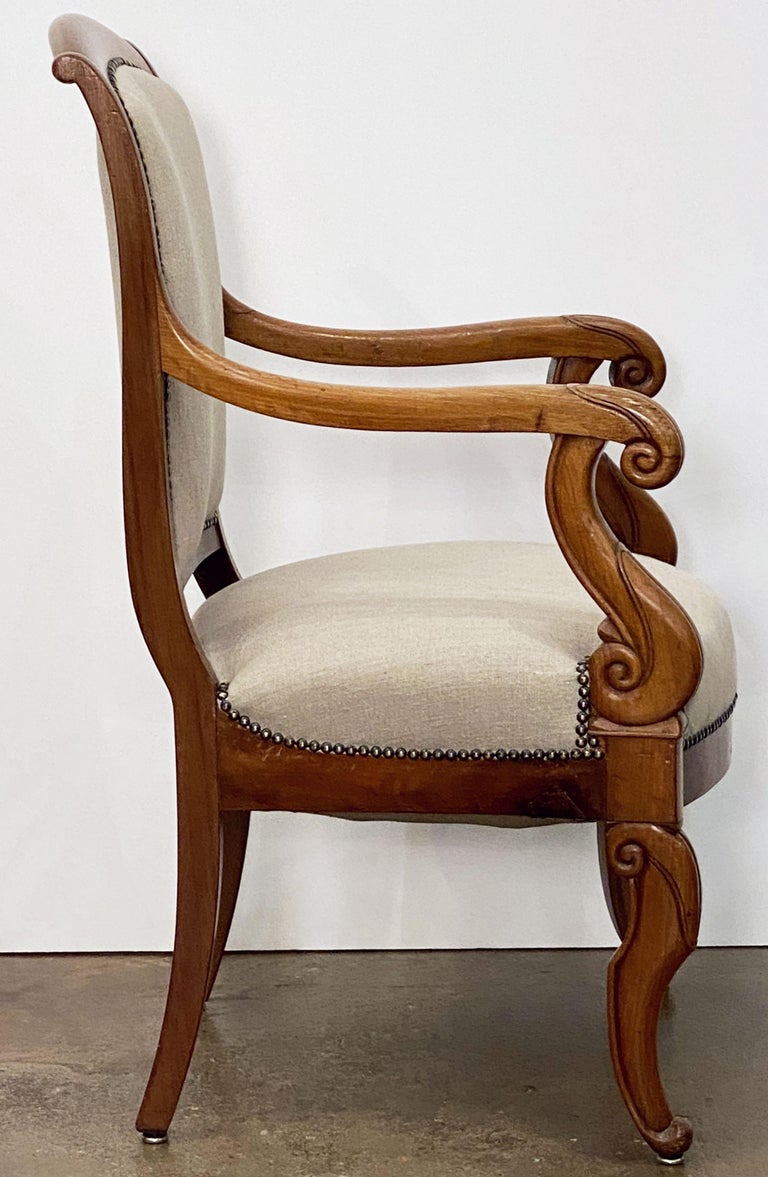 cc668_french_walnut_armchair_154__master