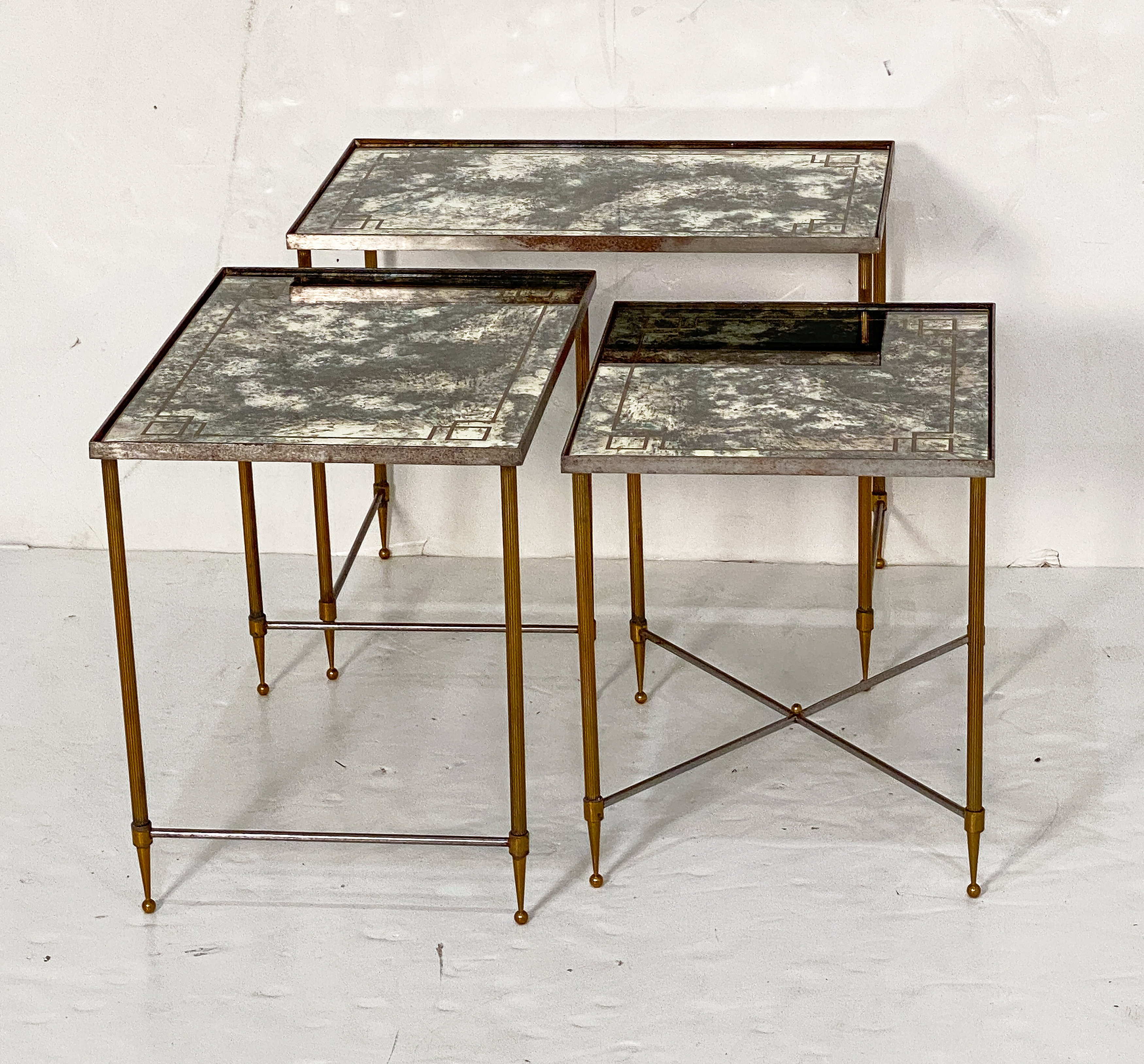 cc691_french_nesting_table_59