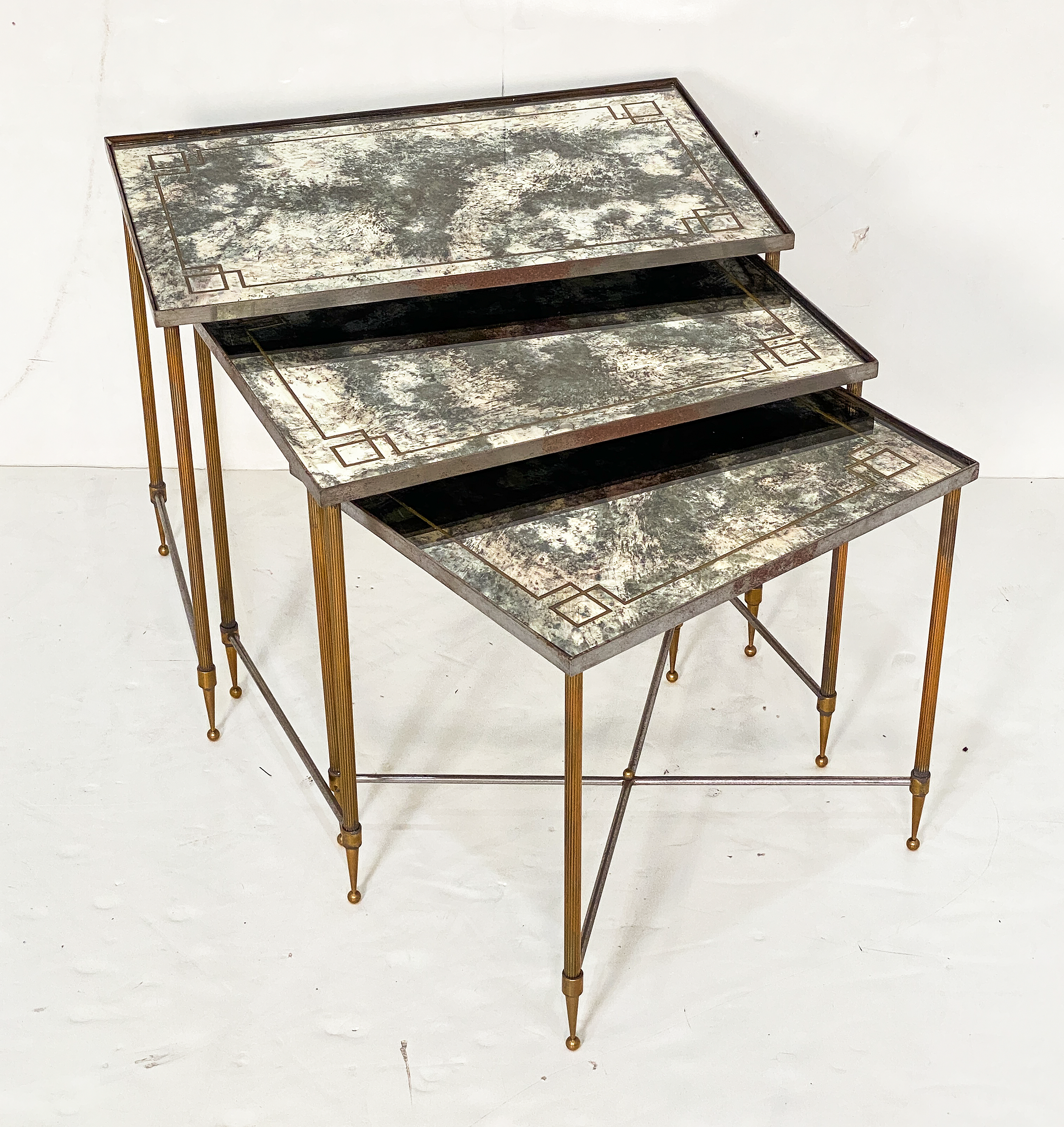 cc691_french_nesting_table_63
