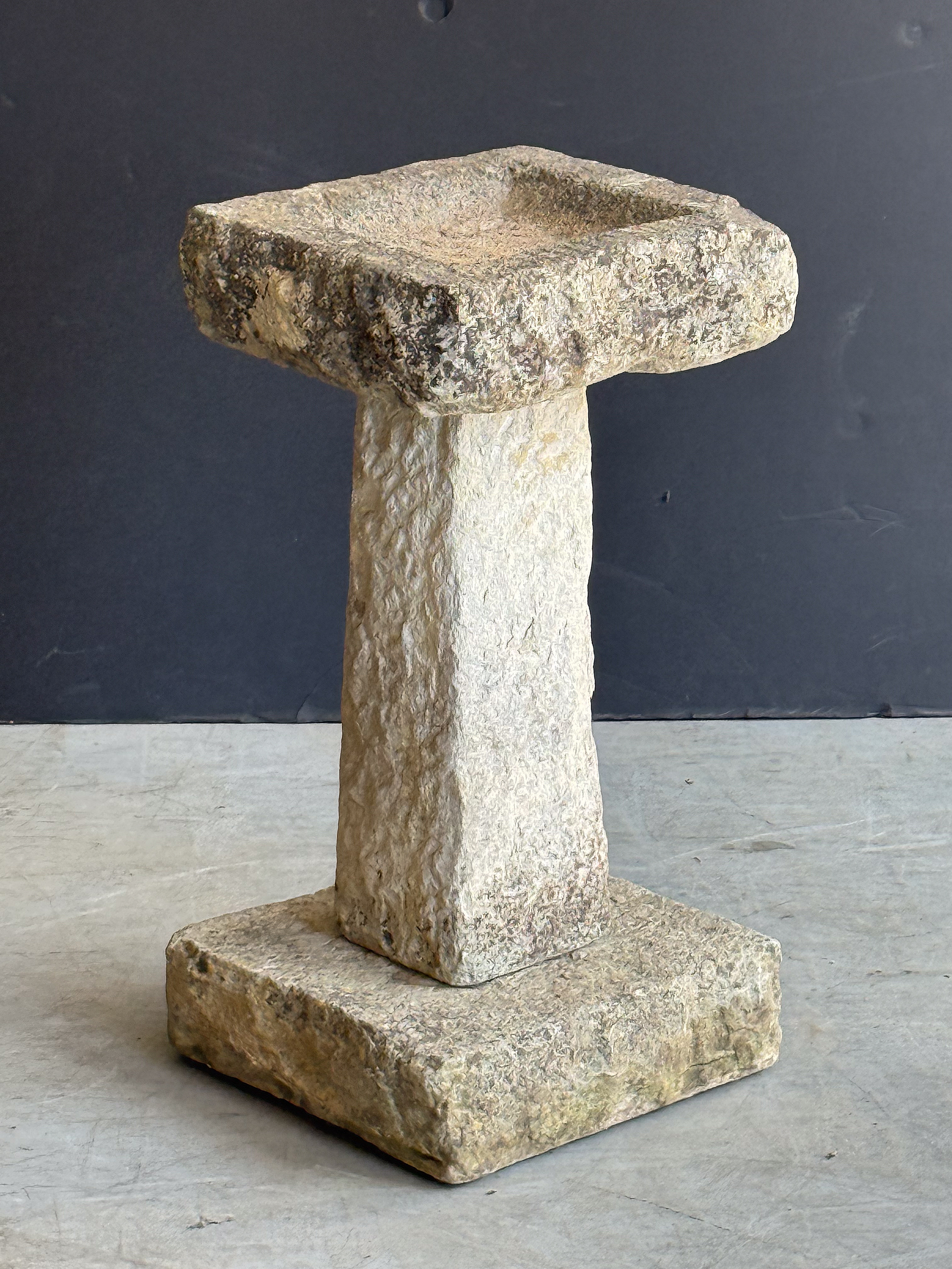 cc869_stone_bird_bath_006_567403726