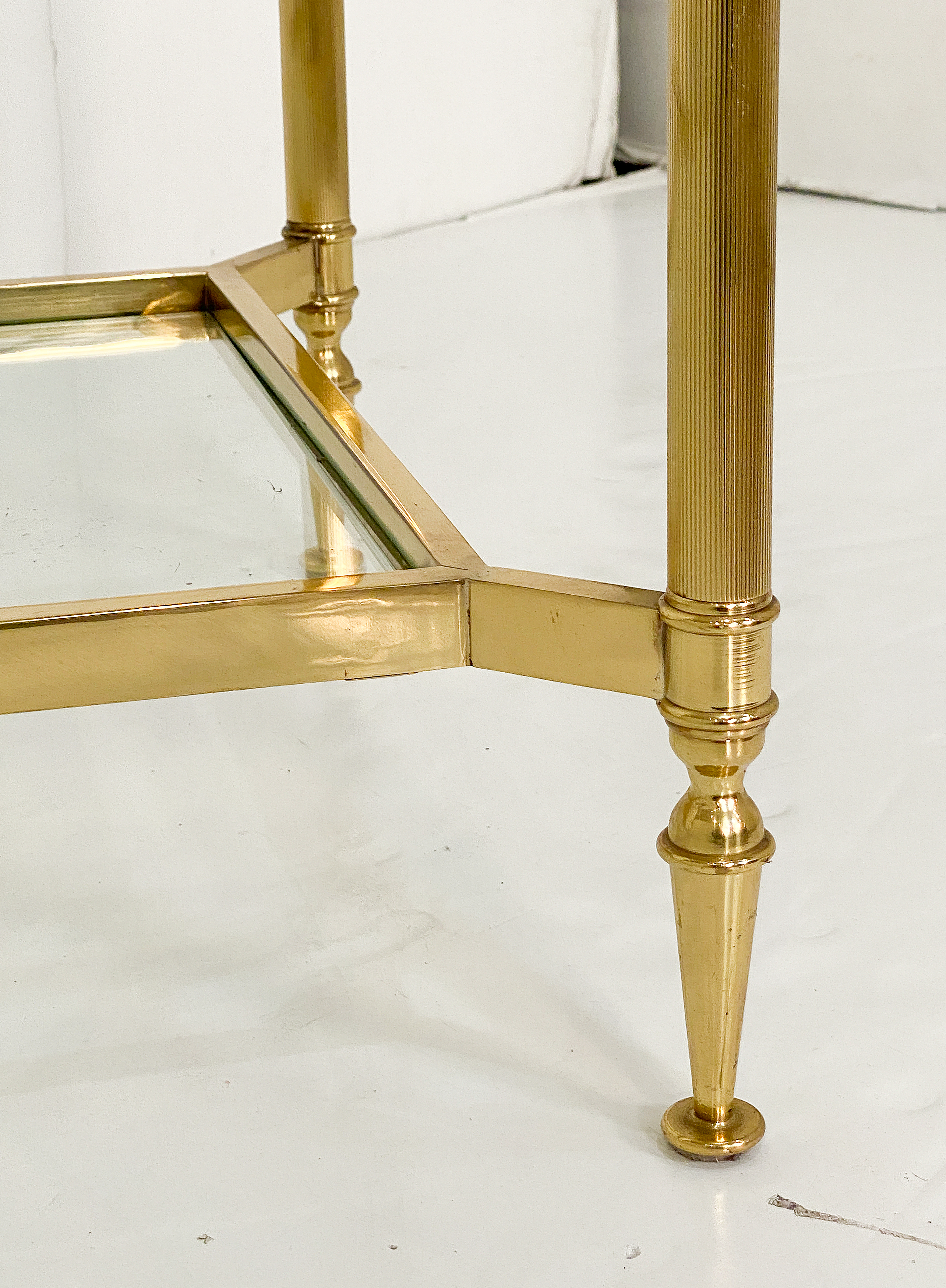 dd192_coffee_table_1_of_2_25