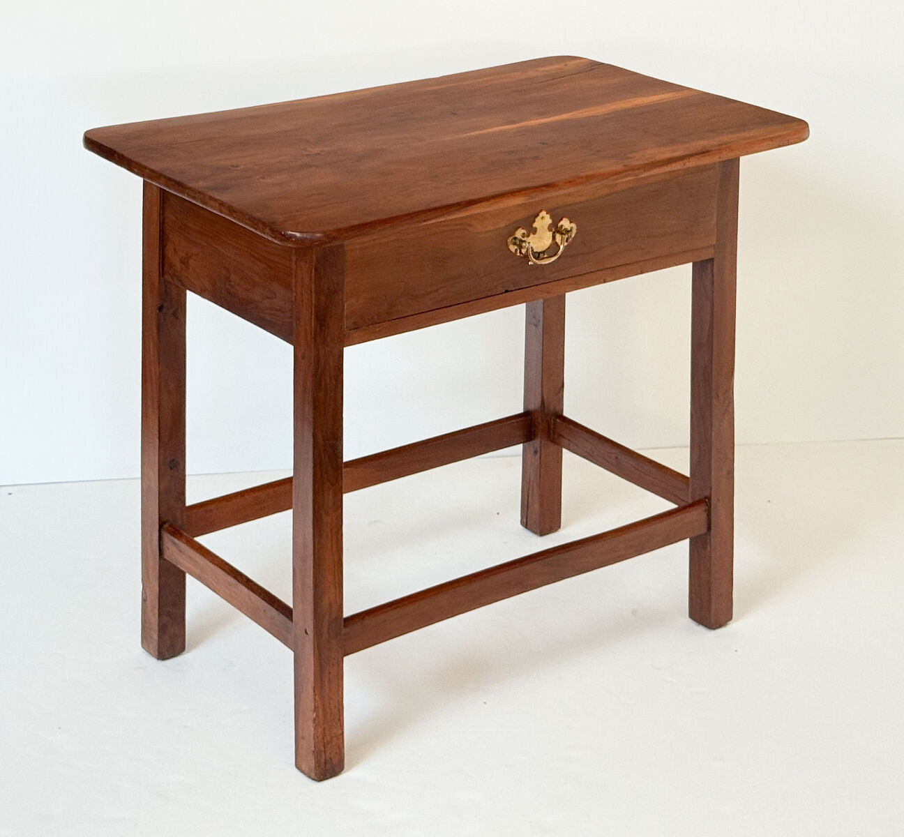 dd199_french_cherry_table_02_l_e_a_d