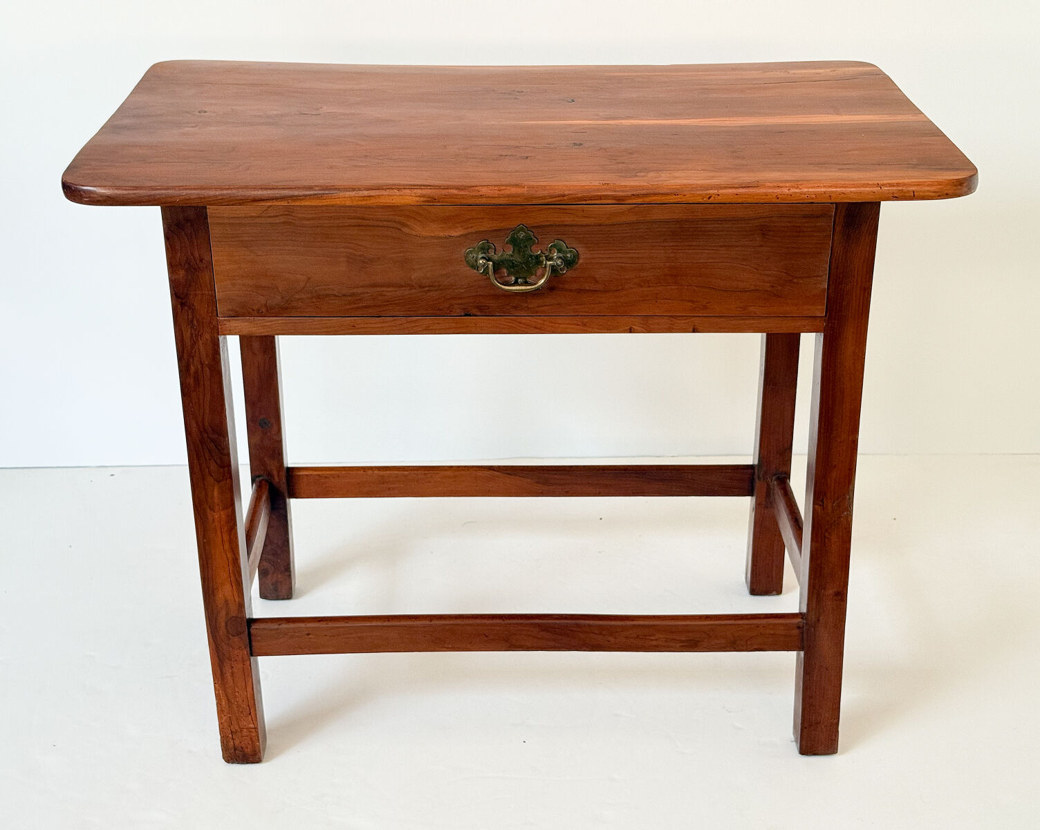 dd199_french_cherry_table_03