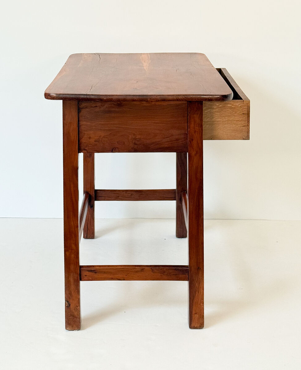dd199_french_cherry_table_04