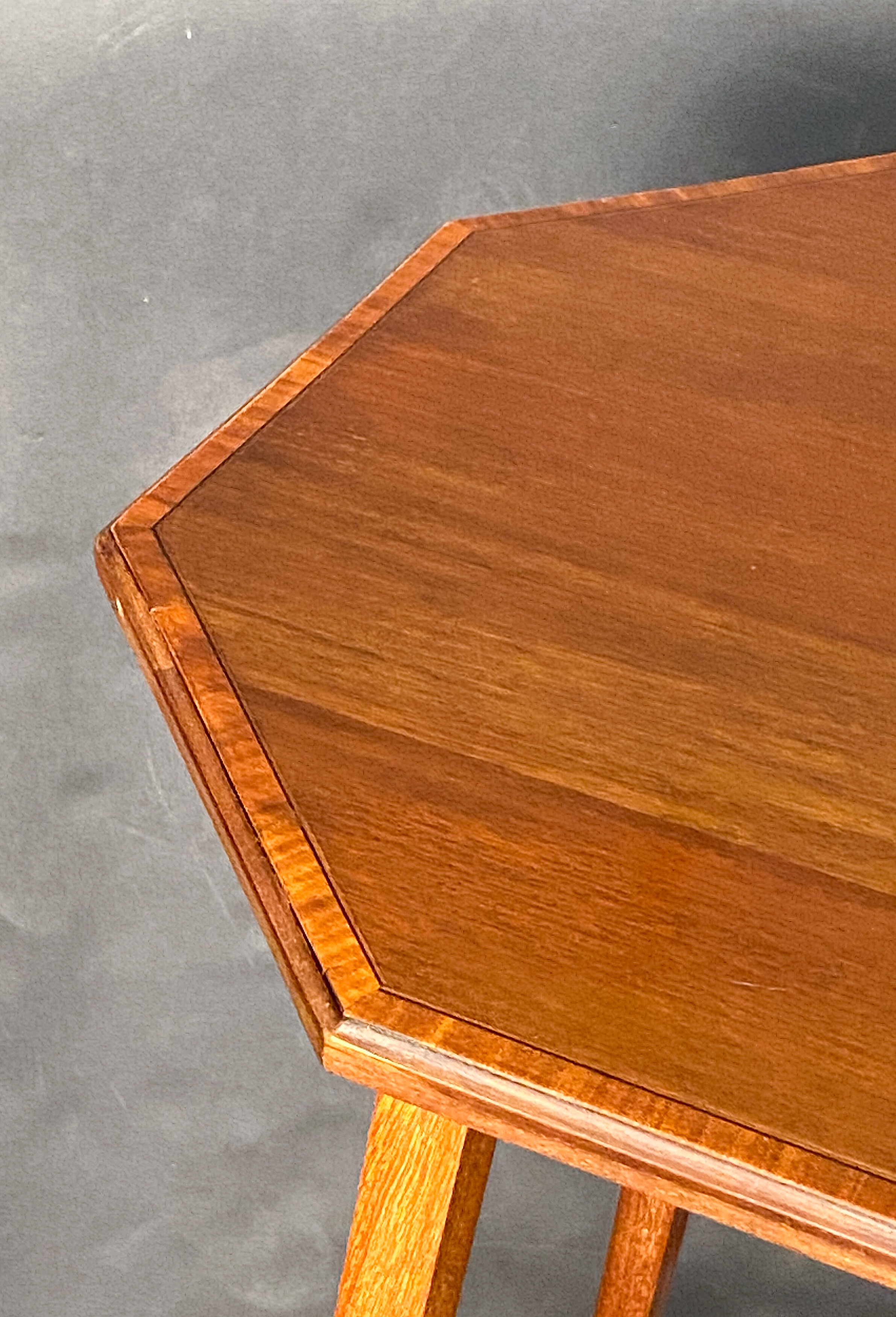 dd281_octagonal_mahogany_side_table_30