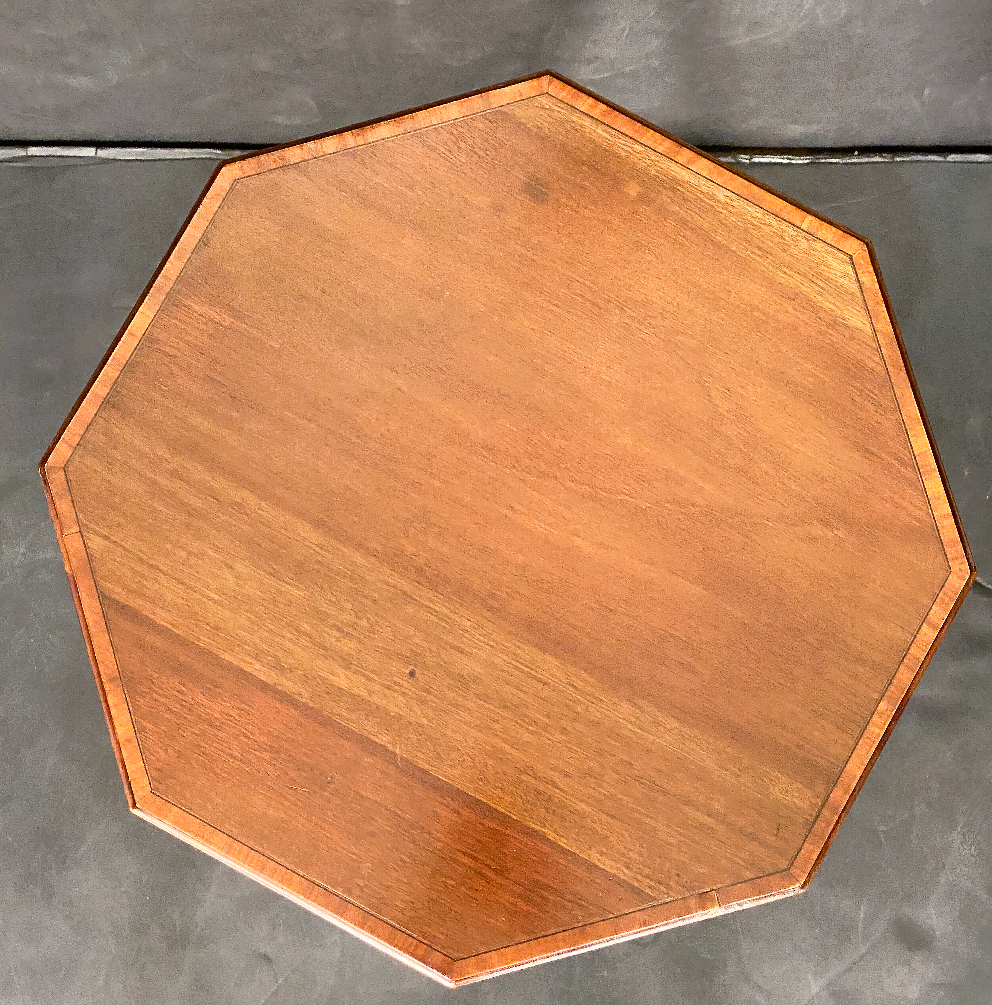 dd281_octagonal_mahogany_side_table_32