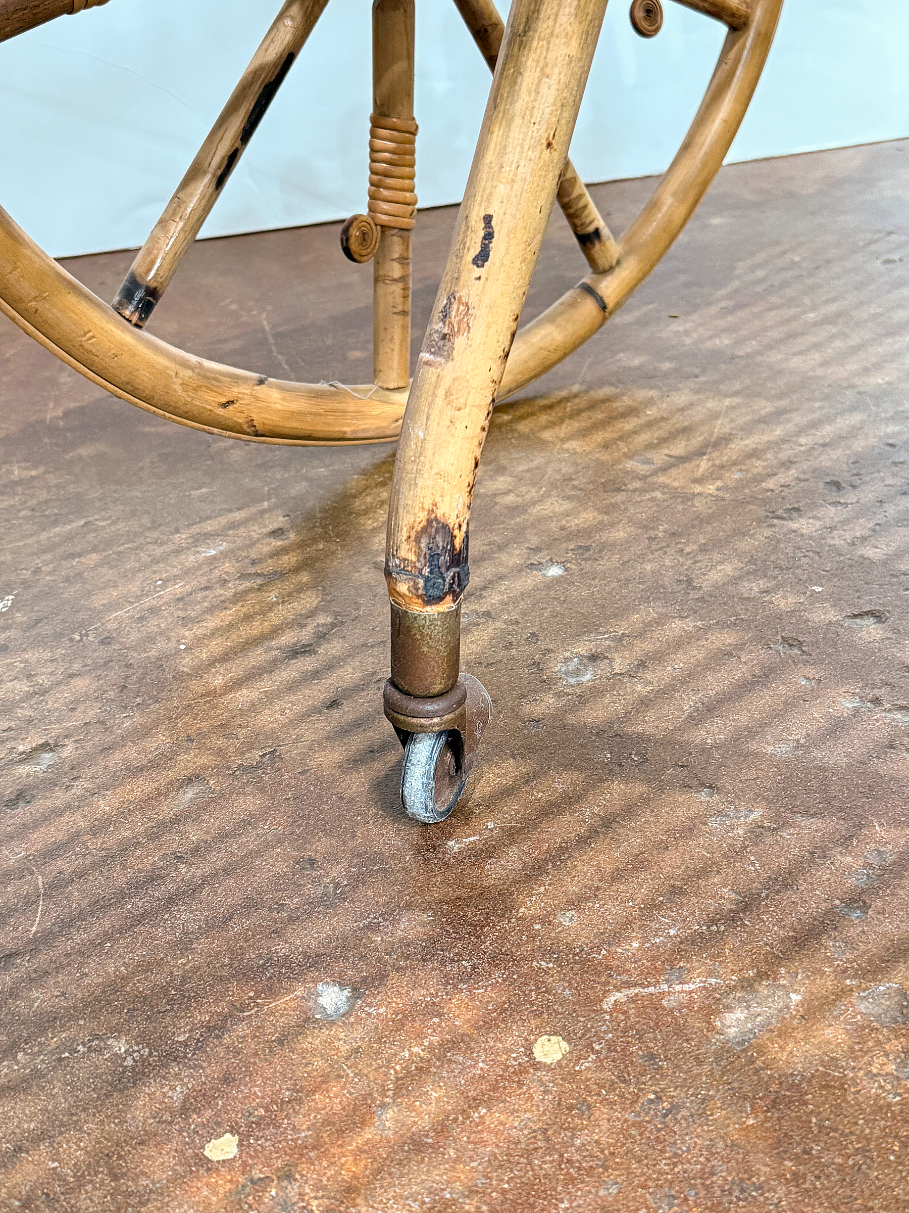 dd369_bamboo_2-wheel_cart_05