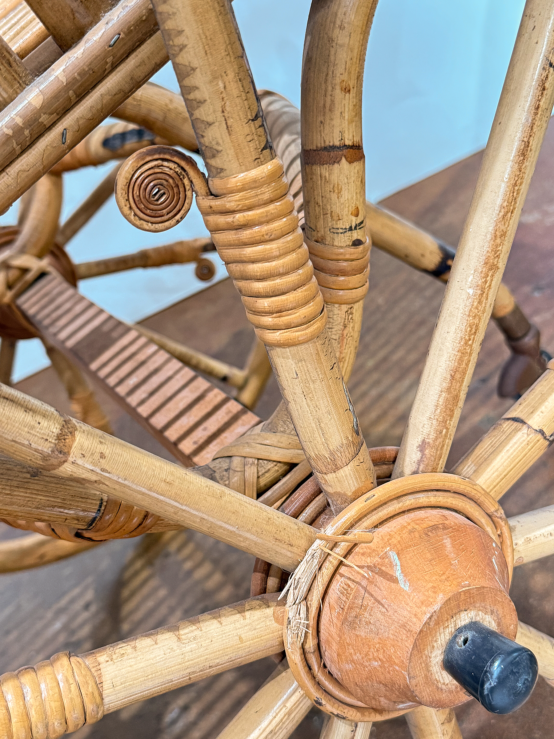 dd369_bamboo_2-wheel_cart_07