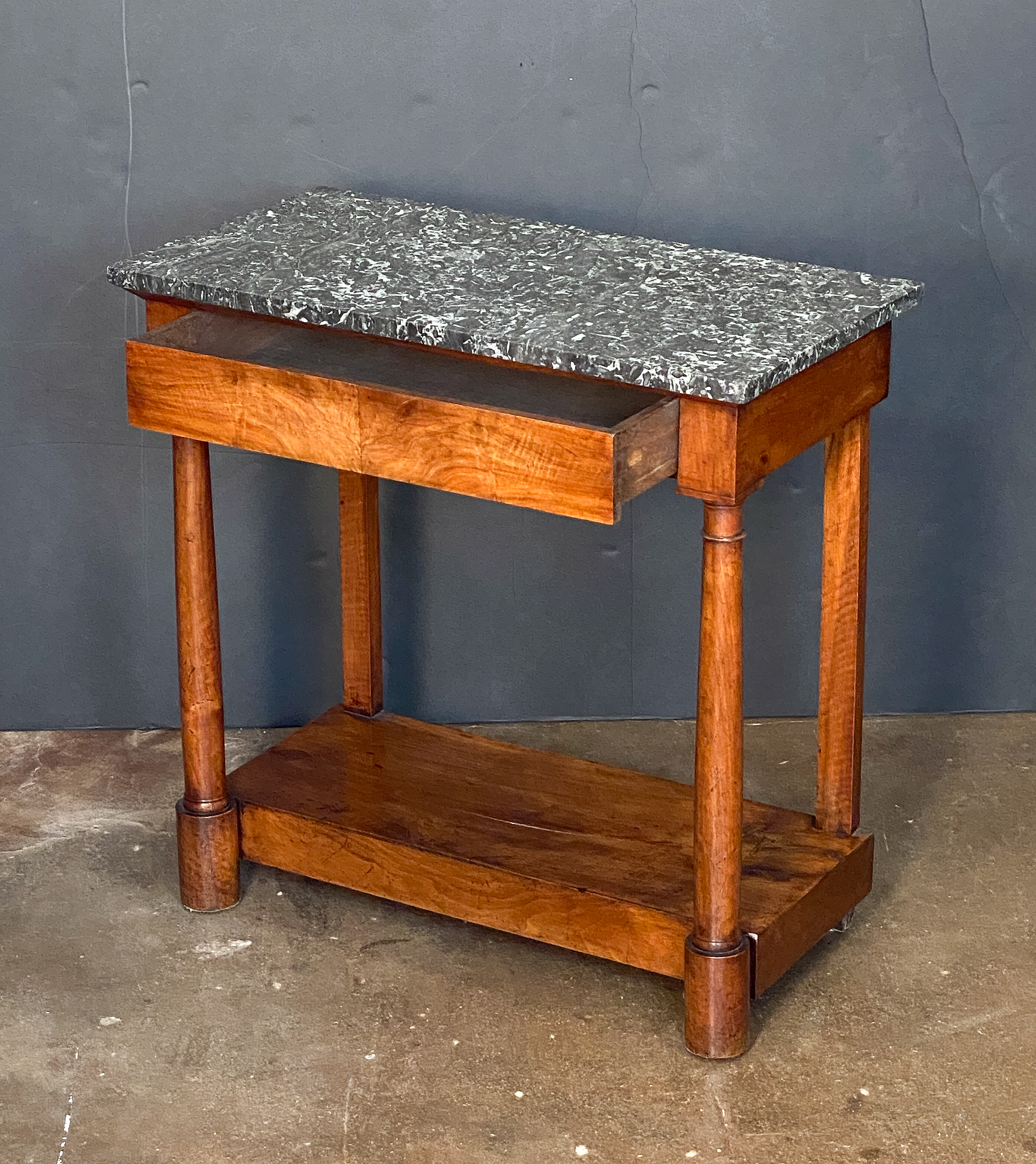 dd371_empire_console_table_3_2129694592