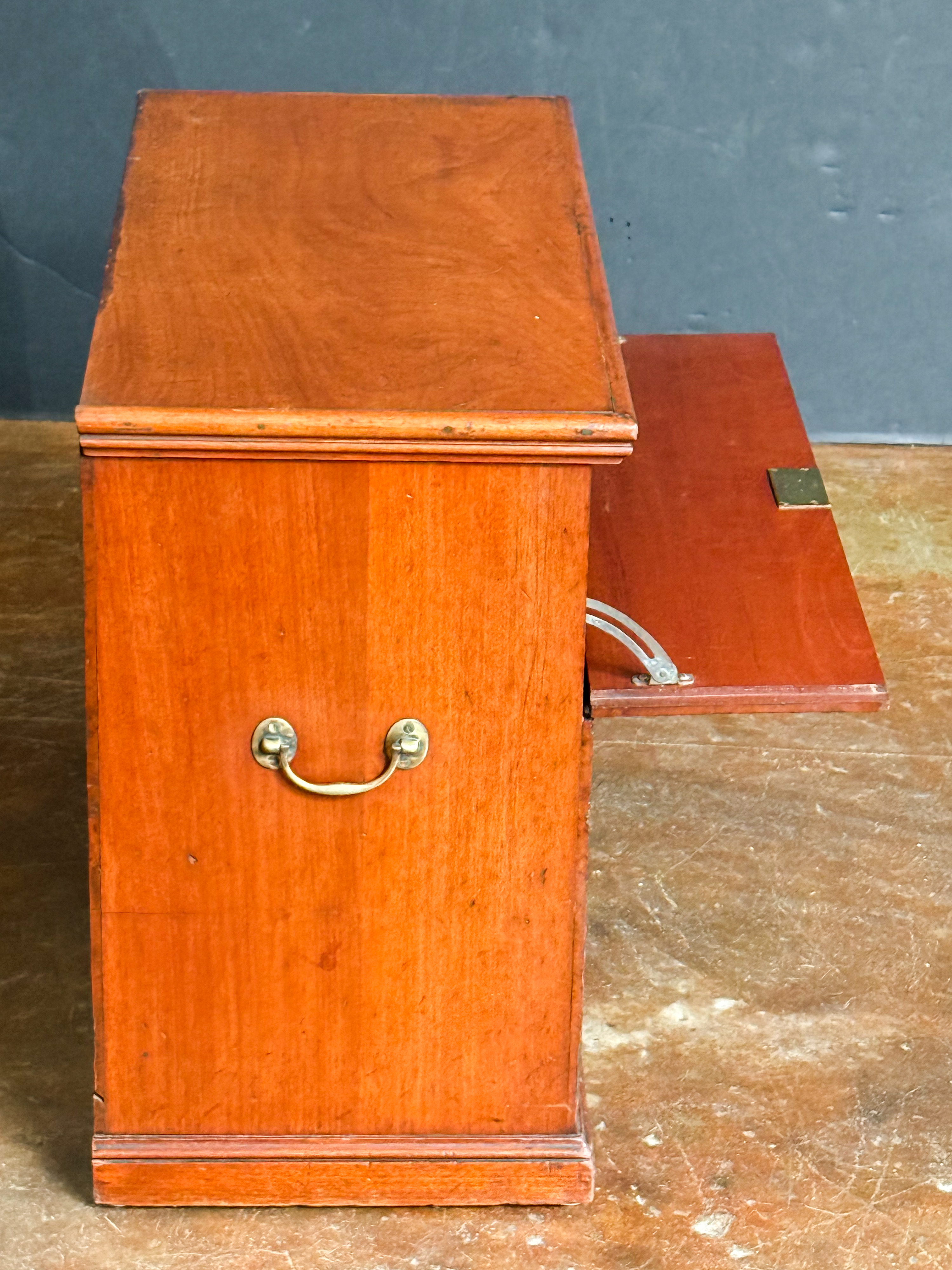 dd386_wood_chest_003