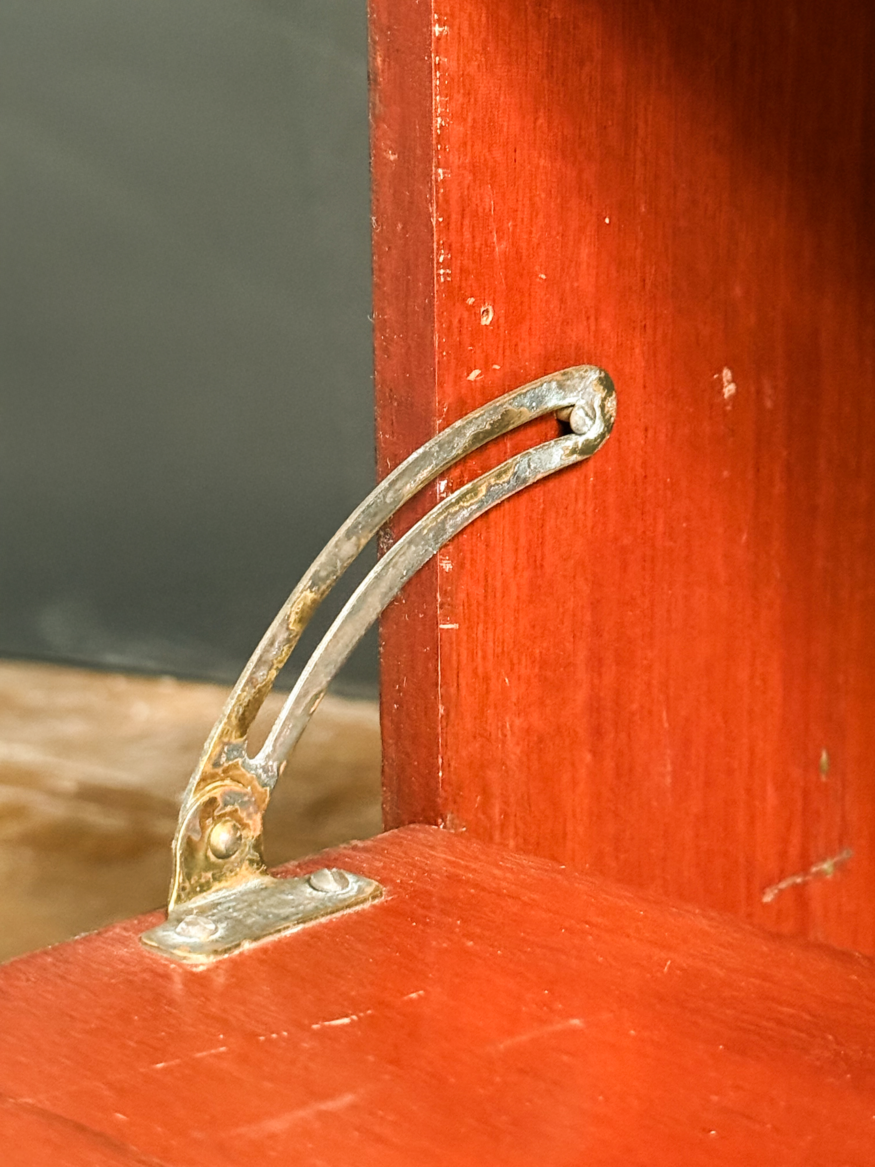 dd386_wood_chest_007