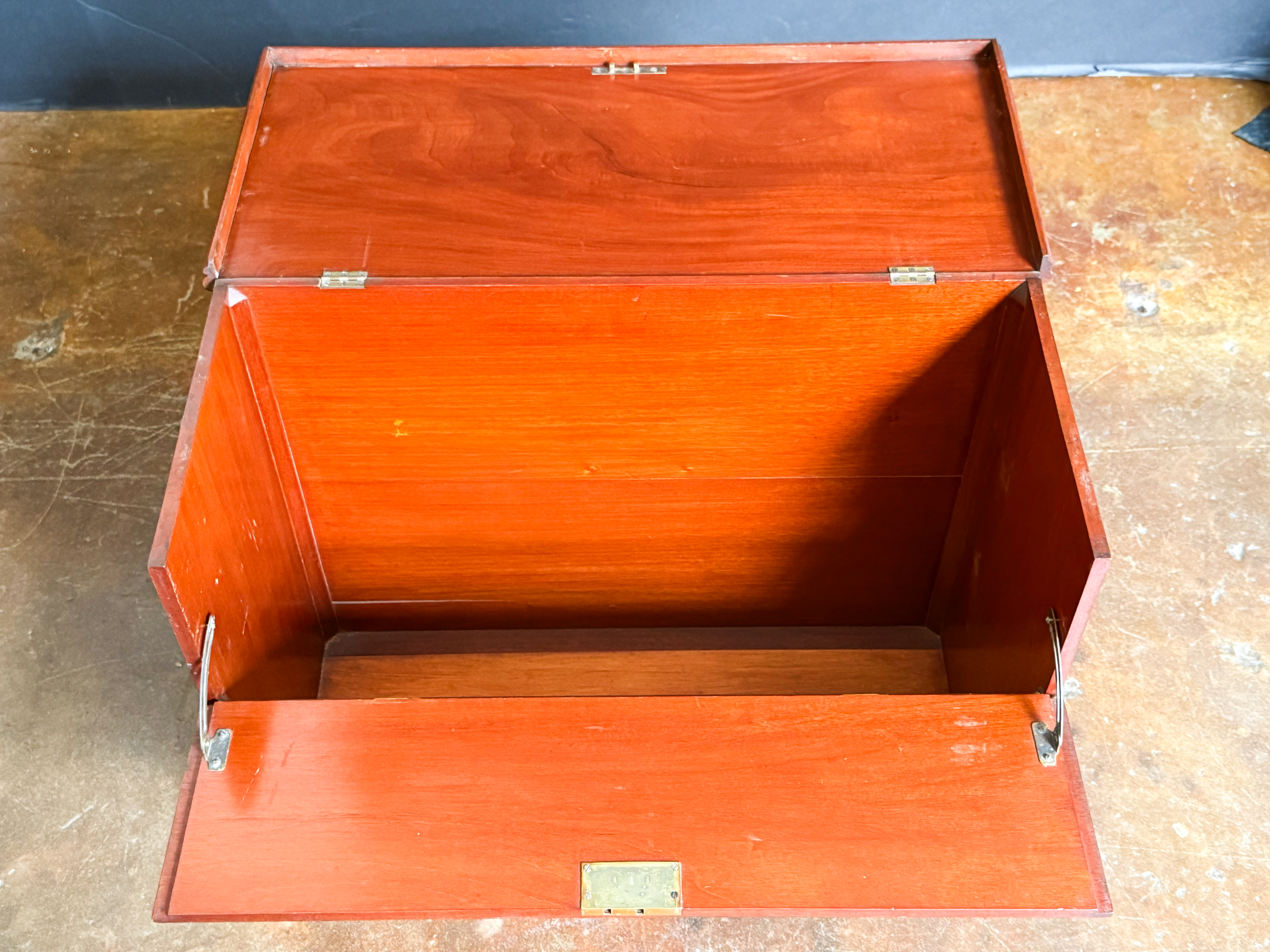 dd386_wood_chest_011