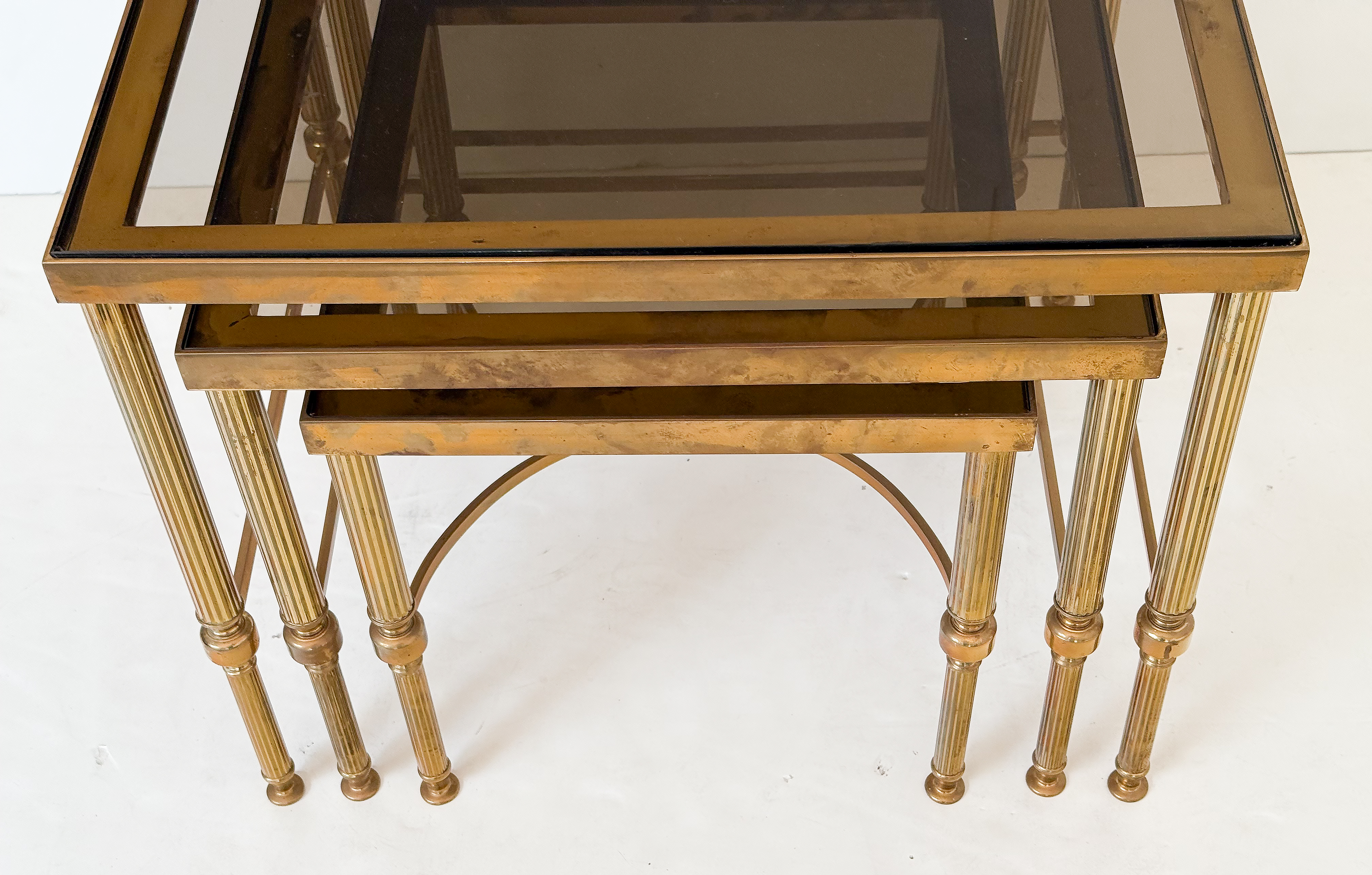 dd623_nesting_tables_015