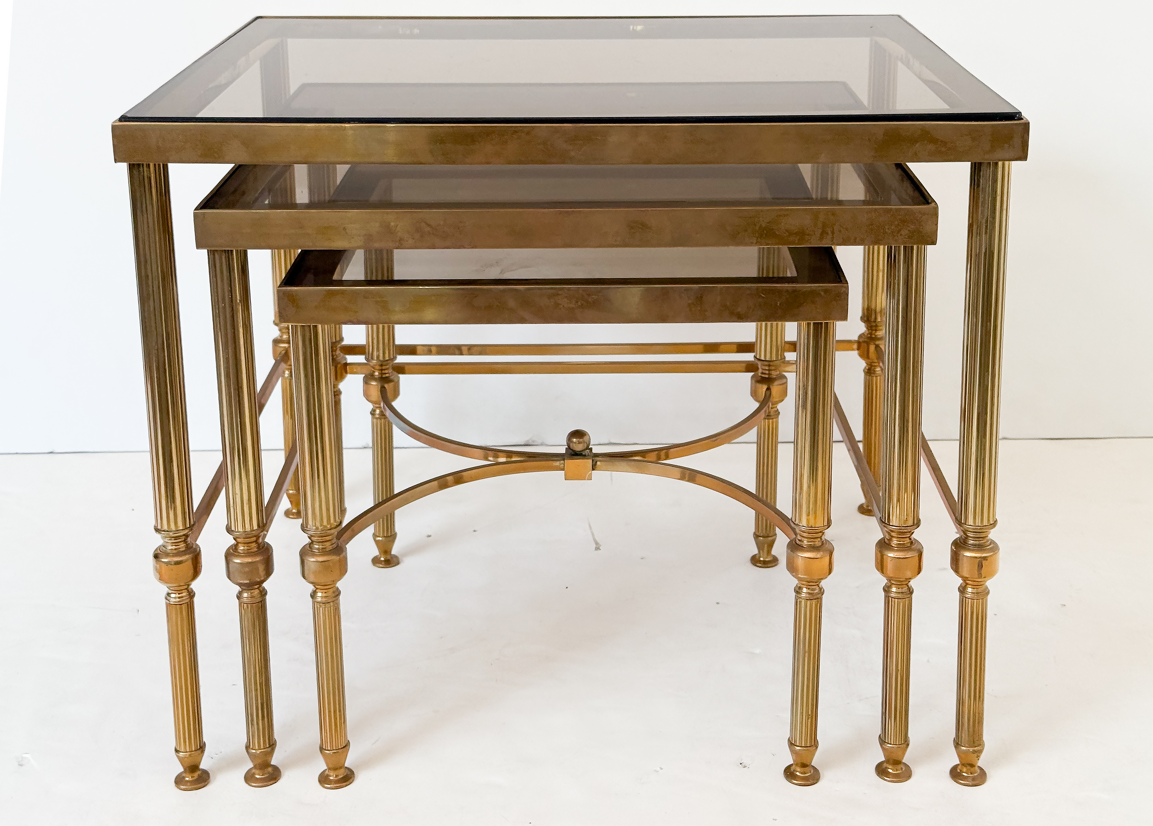 dd623_nesting_tables_016