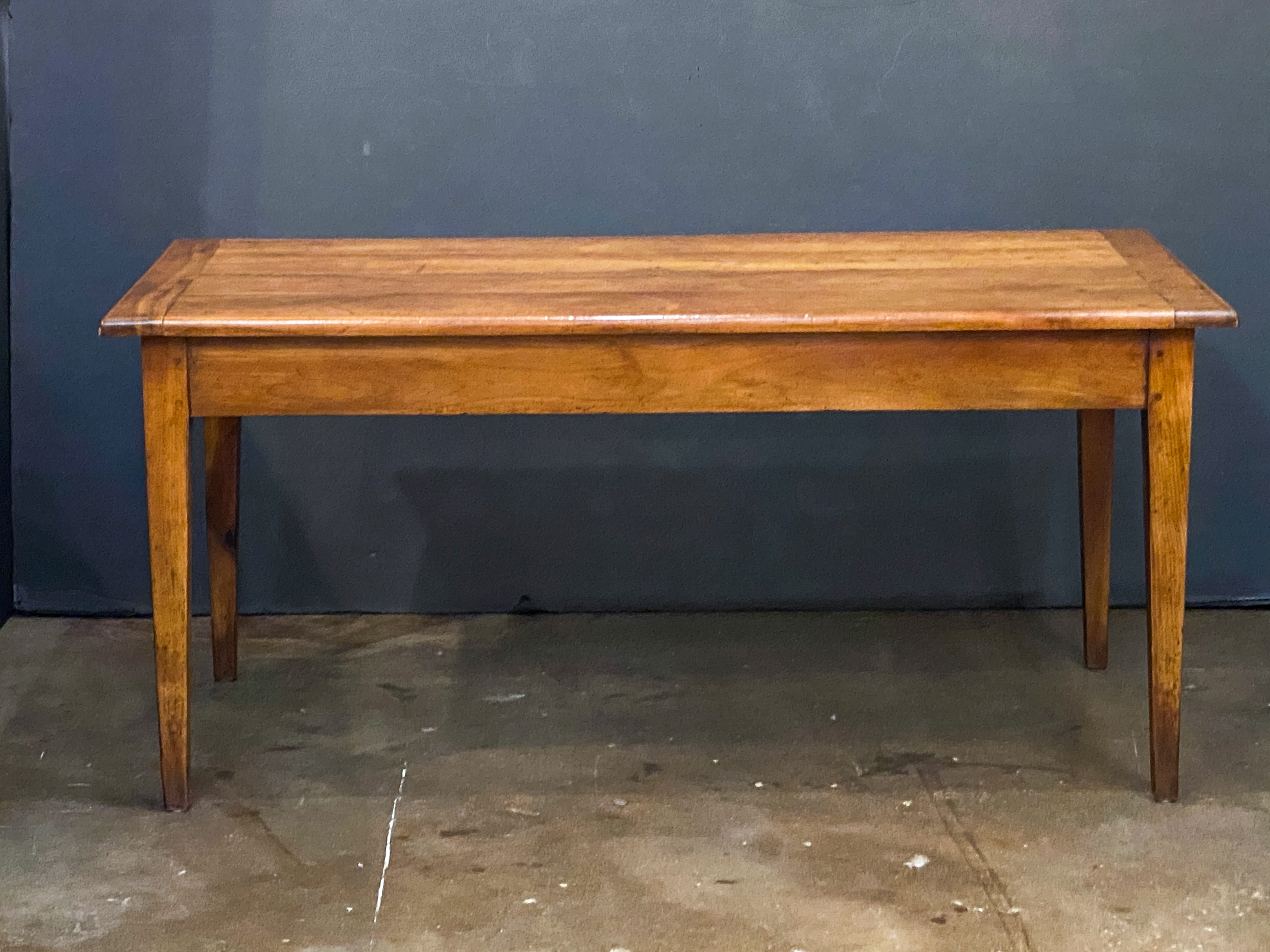 dd766_dinner_table_06