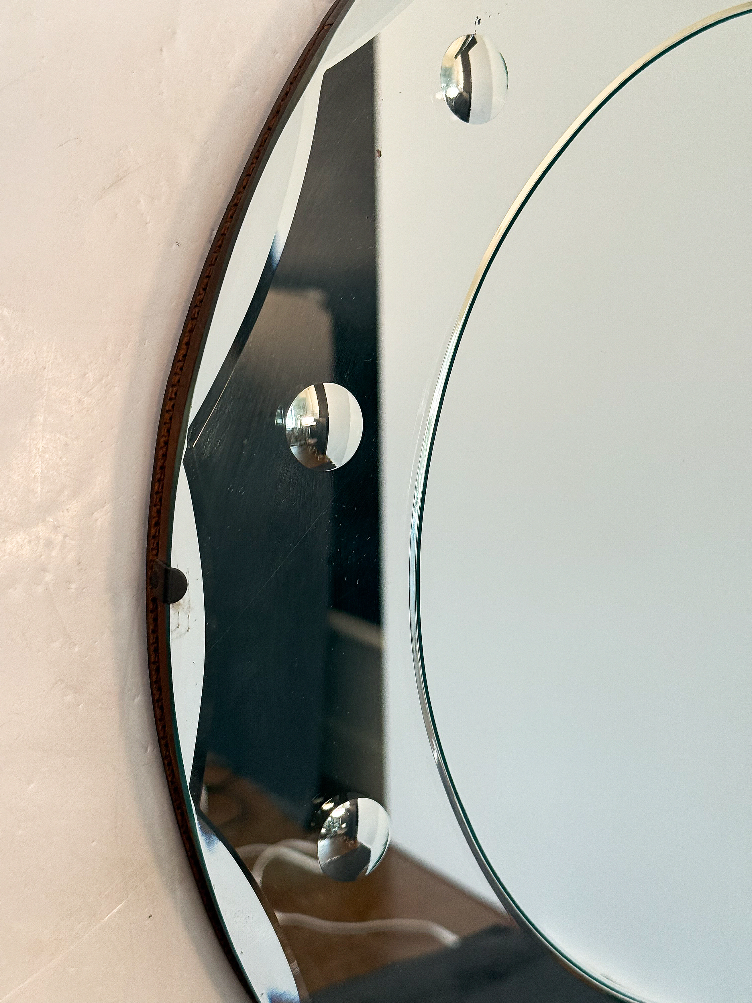 dd797_round_beveled_mirror_04