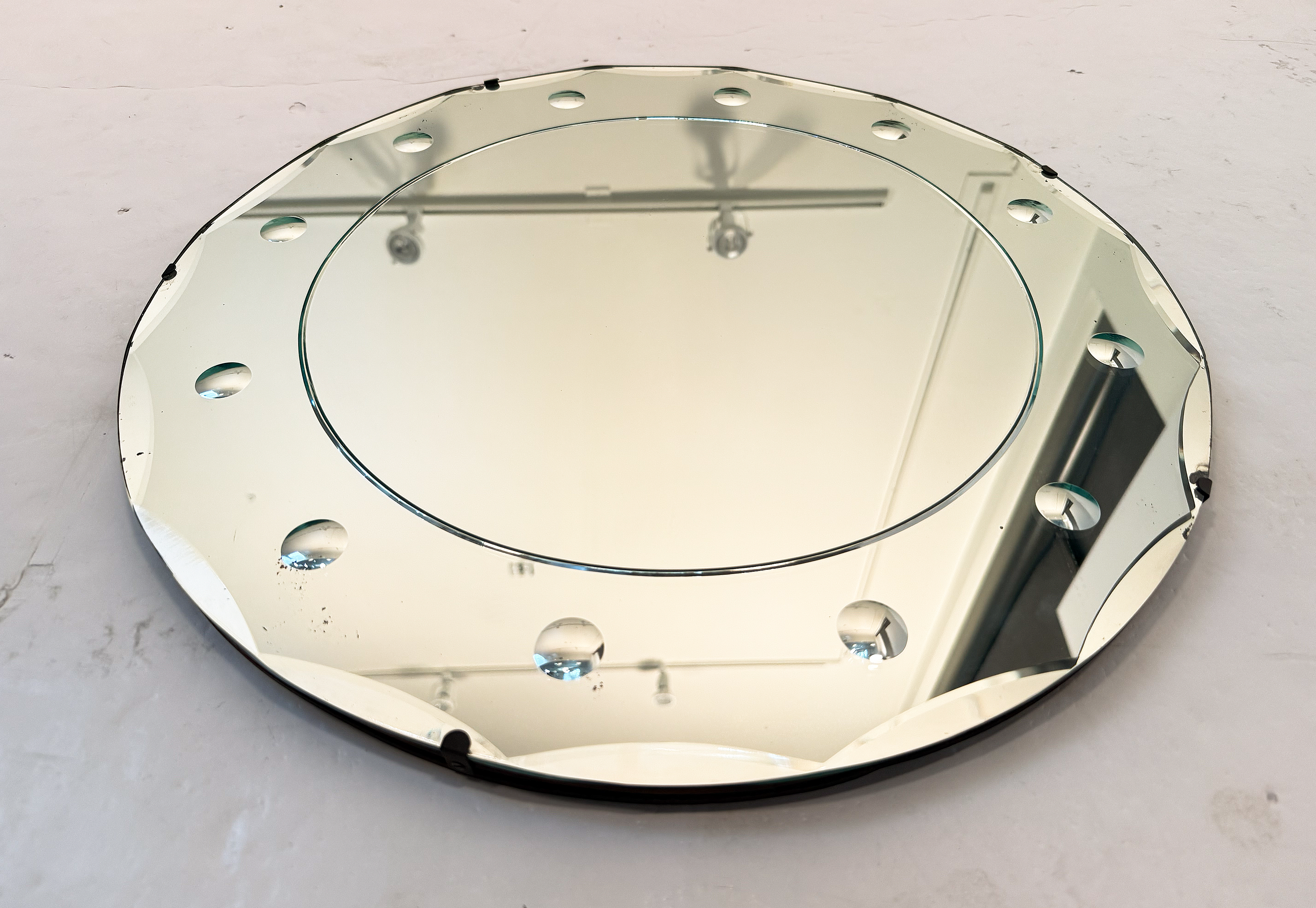 dd797_round_beveled_mirror_07