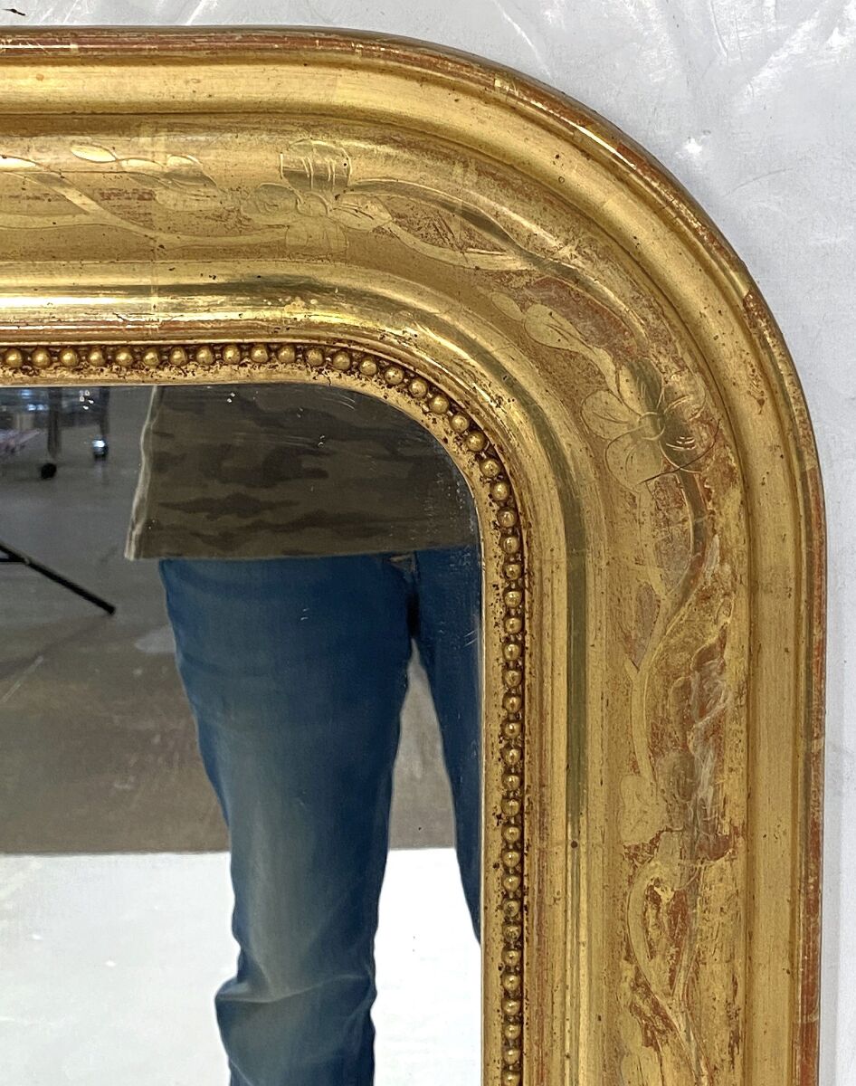 ee024_main_tilt_louis_philippe_mirror_beaded_edge_11