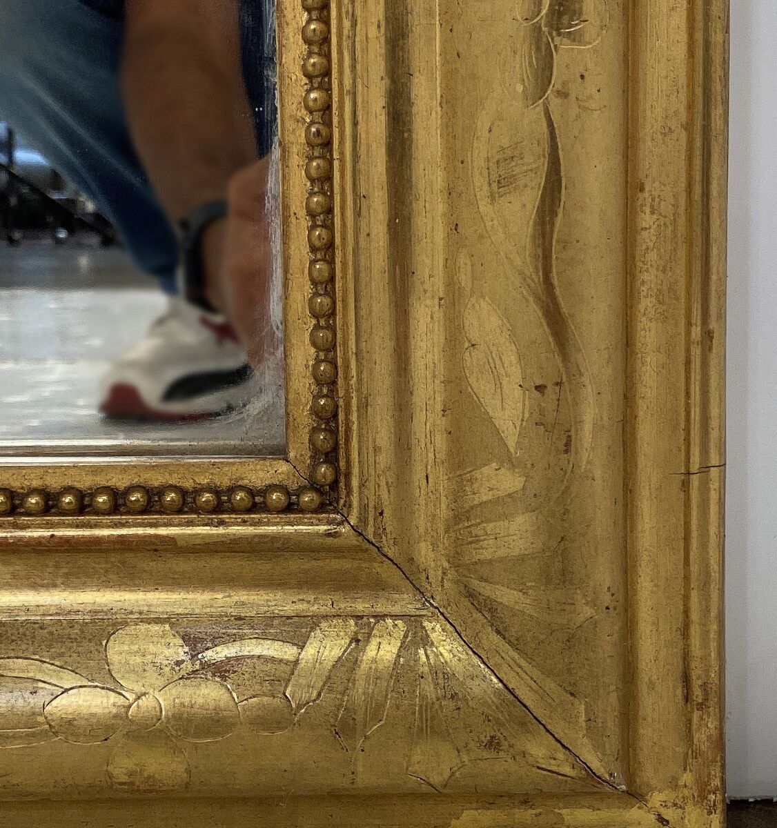 ee024_main_tilt_louis_philippe_mirror_beaded_edge_4