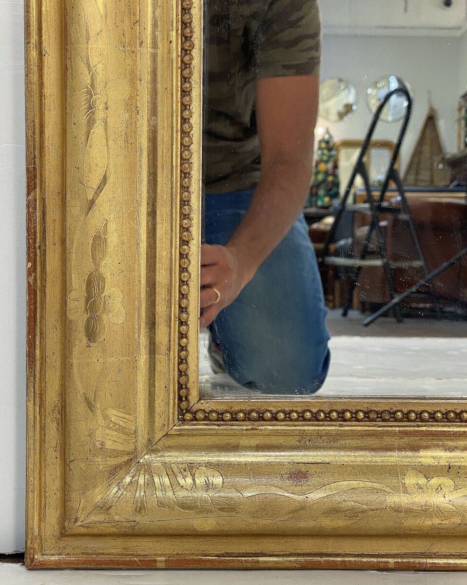 ee024_main_tilt_louis_philippe_mirror_beaded_edge_5