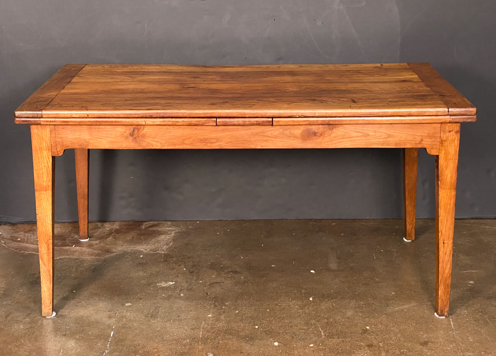 ee045_cherry_farm_table_02