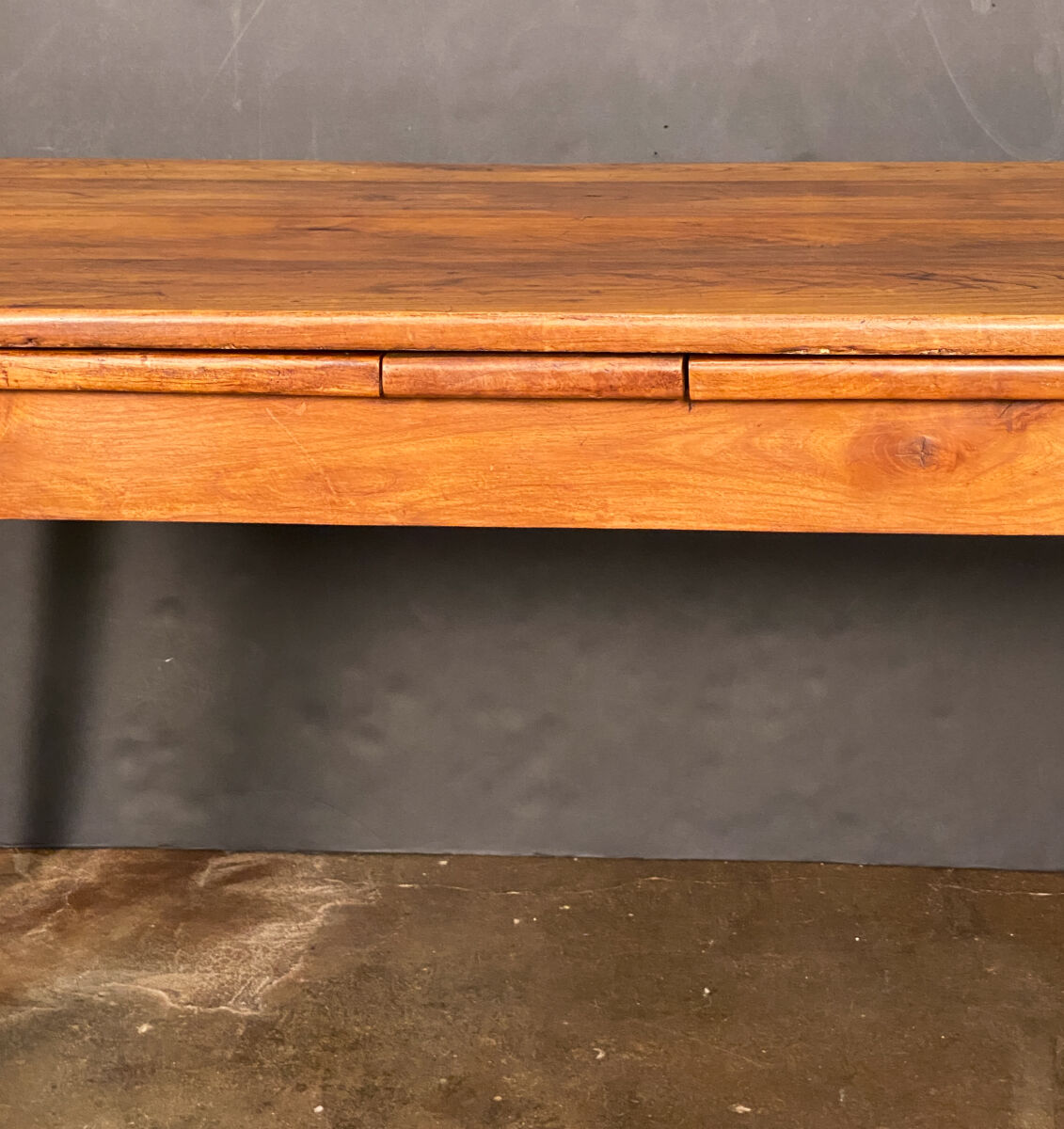 ee045_cherry_farm_table_04