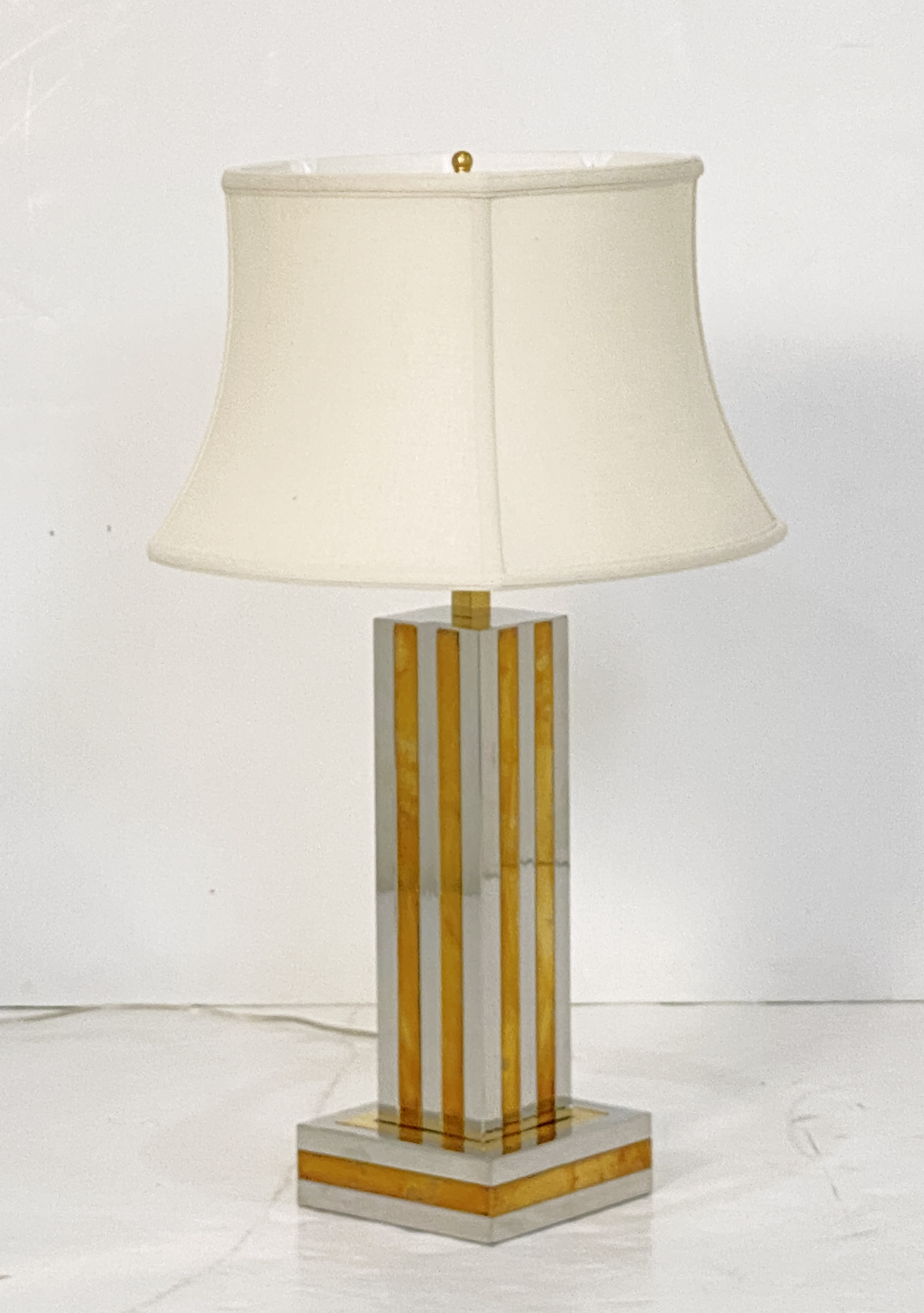 ee197_table_lamp_by_romeo_rega_14_1474338398