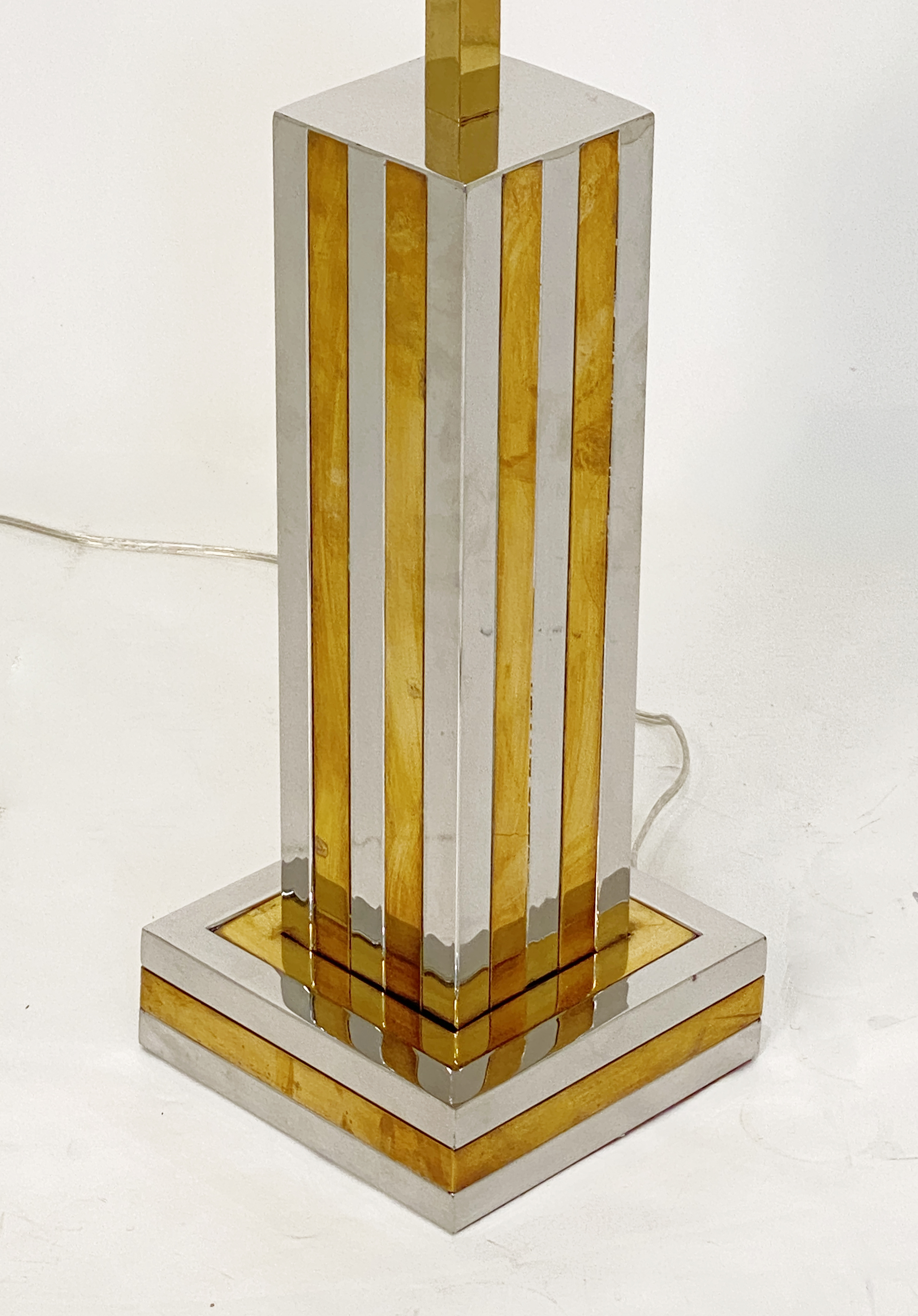 ee197_table_lamp_by_romeo_rega_35_121410760