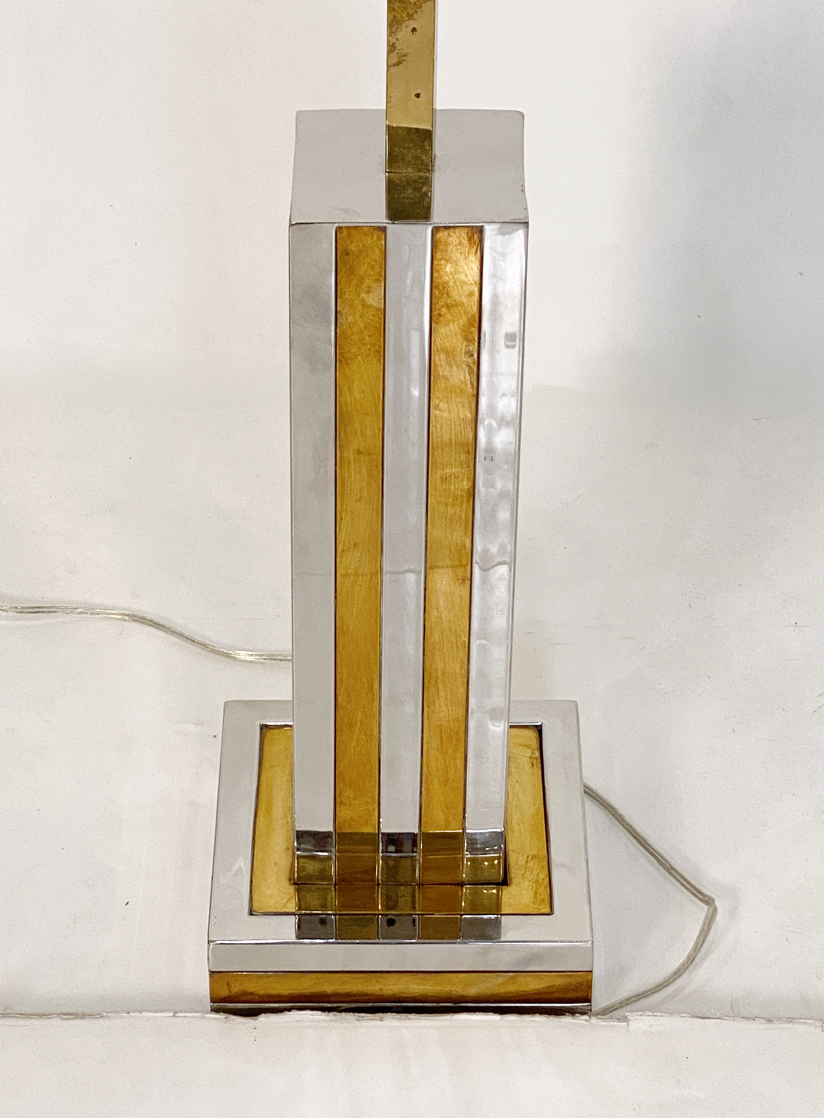 ee197_table_lamp_by_romeo_rega_37_749952109