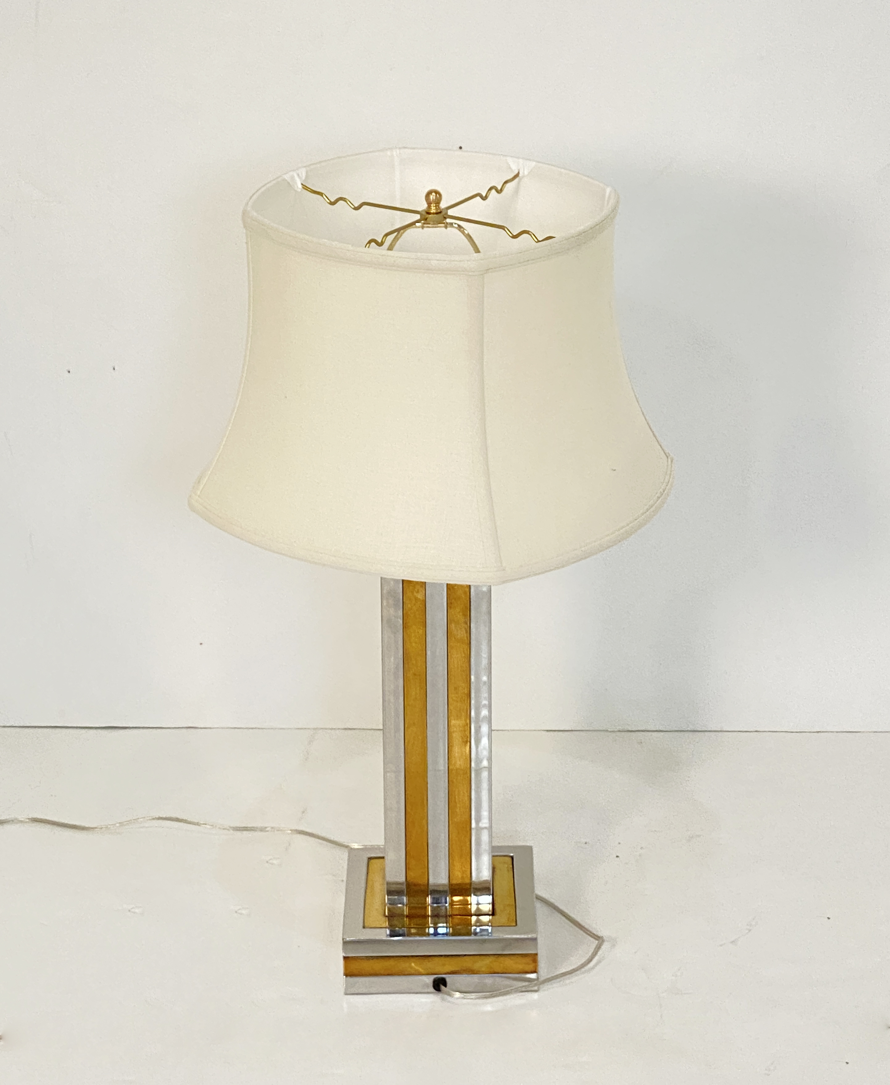 ee197_table_lamp_by_romeo_rega_40_238021673