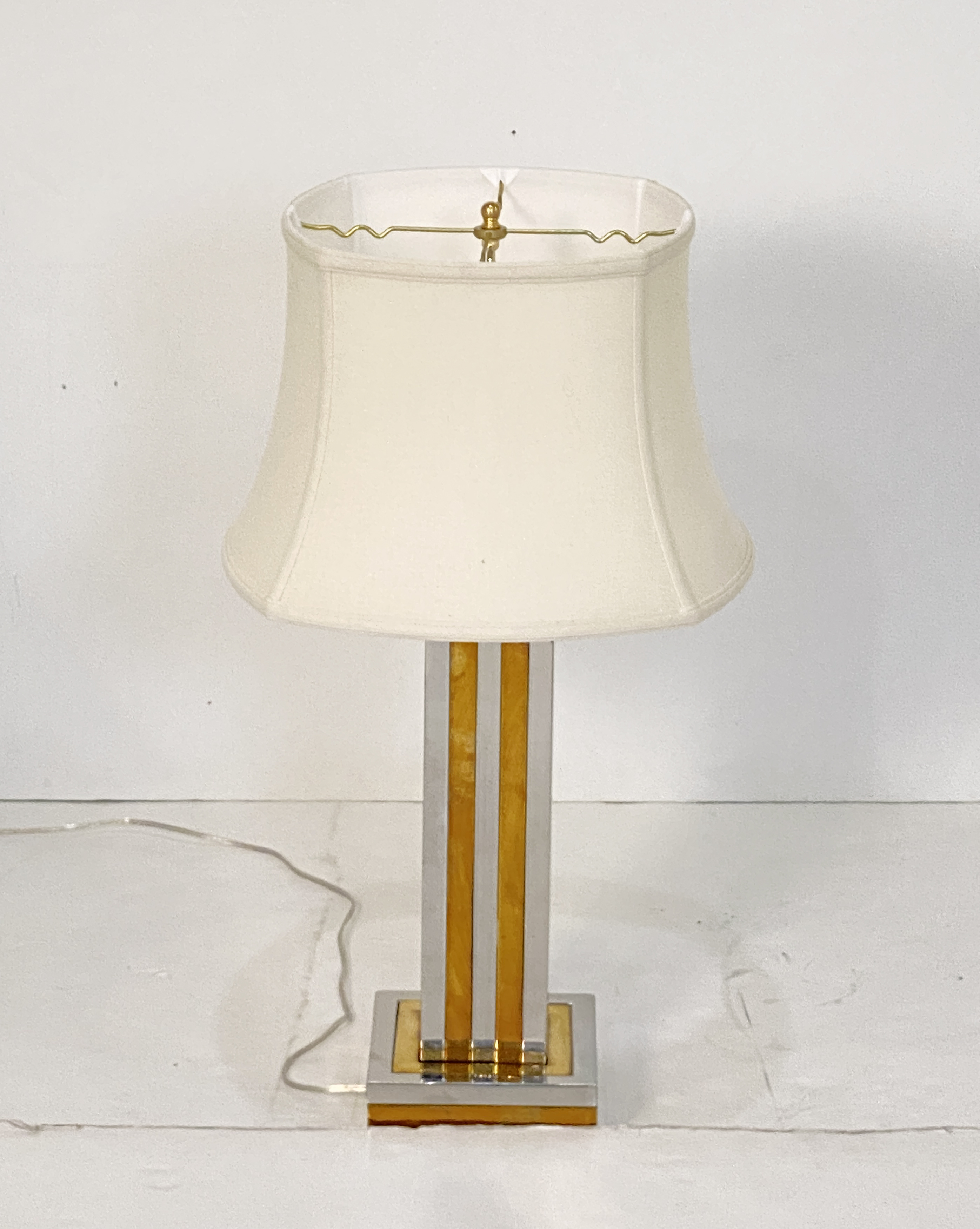 ee197_table_lamp_by_romeo_rega_5_789635456