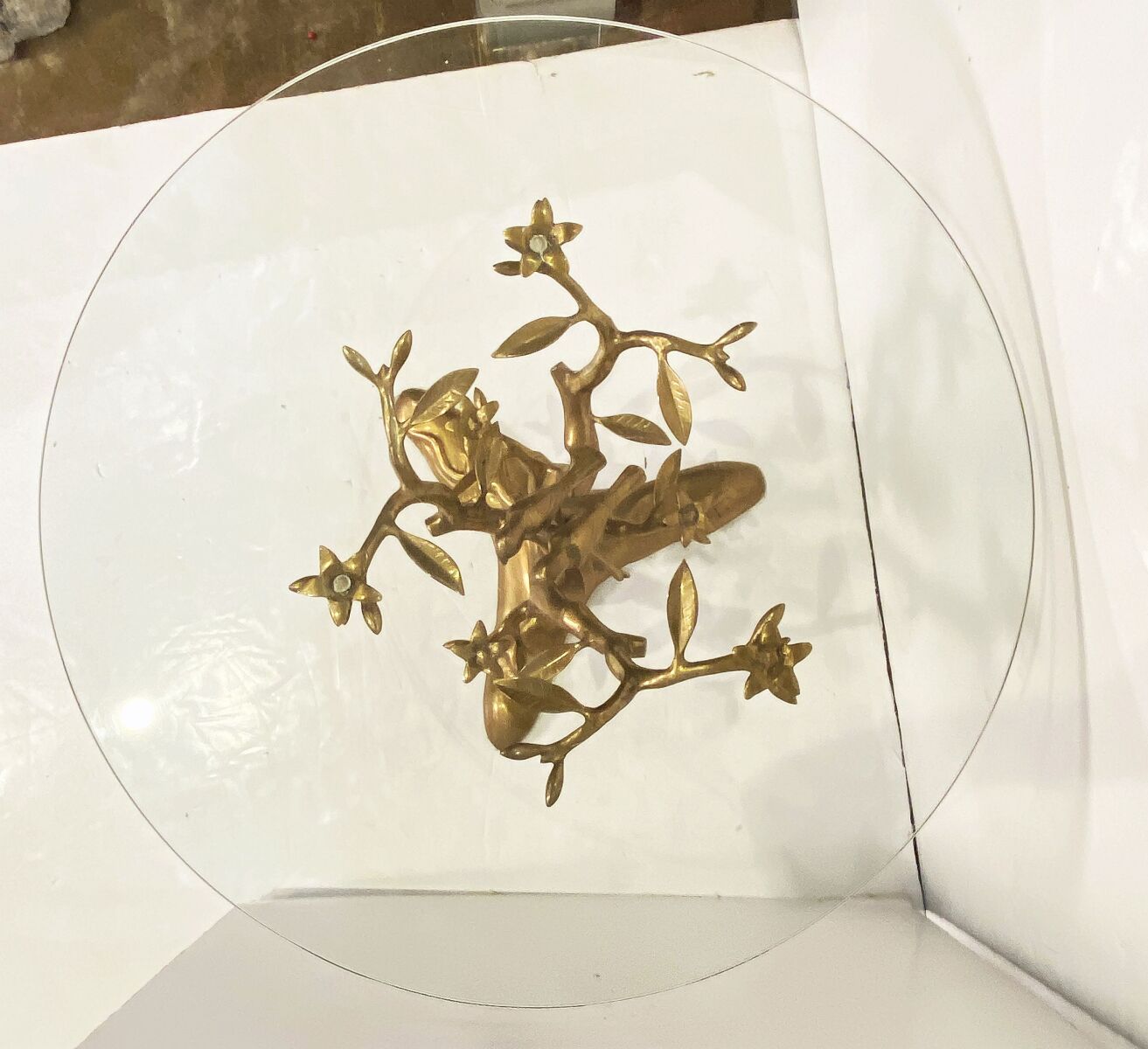 ee200_glass__brass_table_25