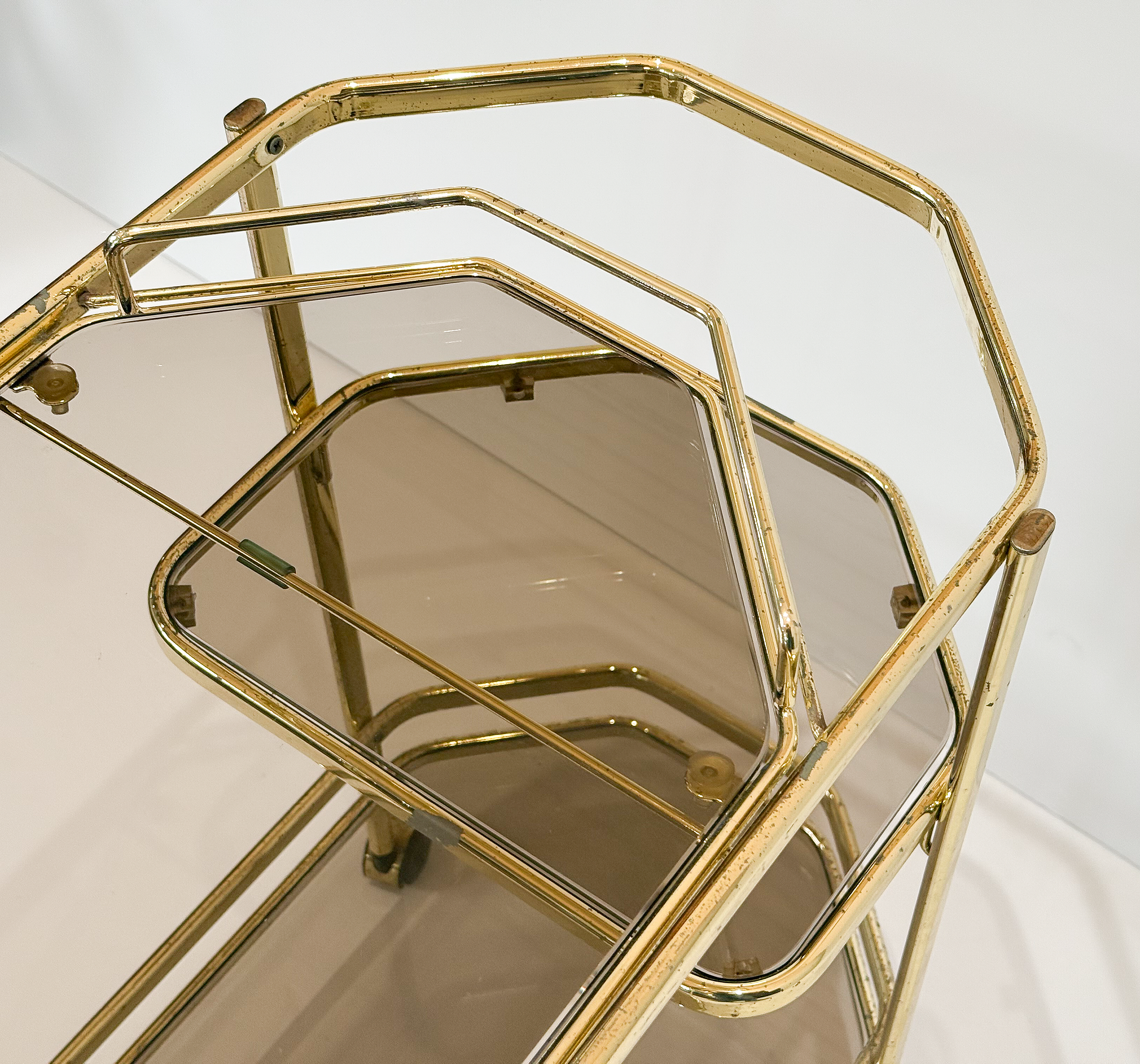 ee213_octagonal_drinks_cart_08_1160884932