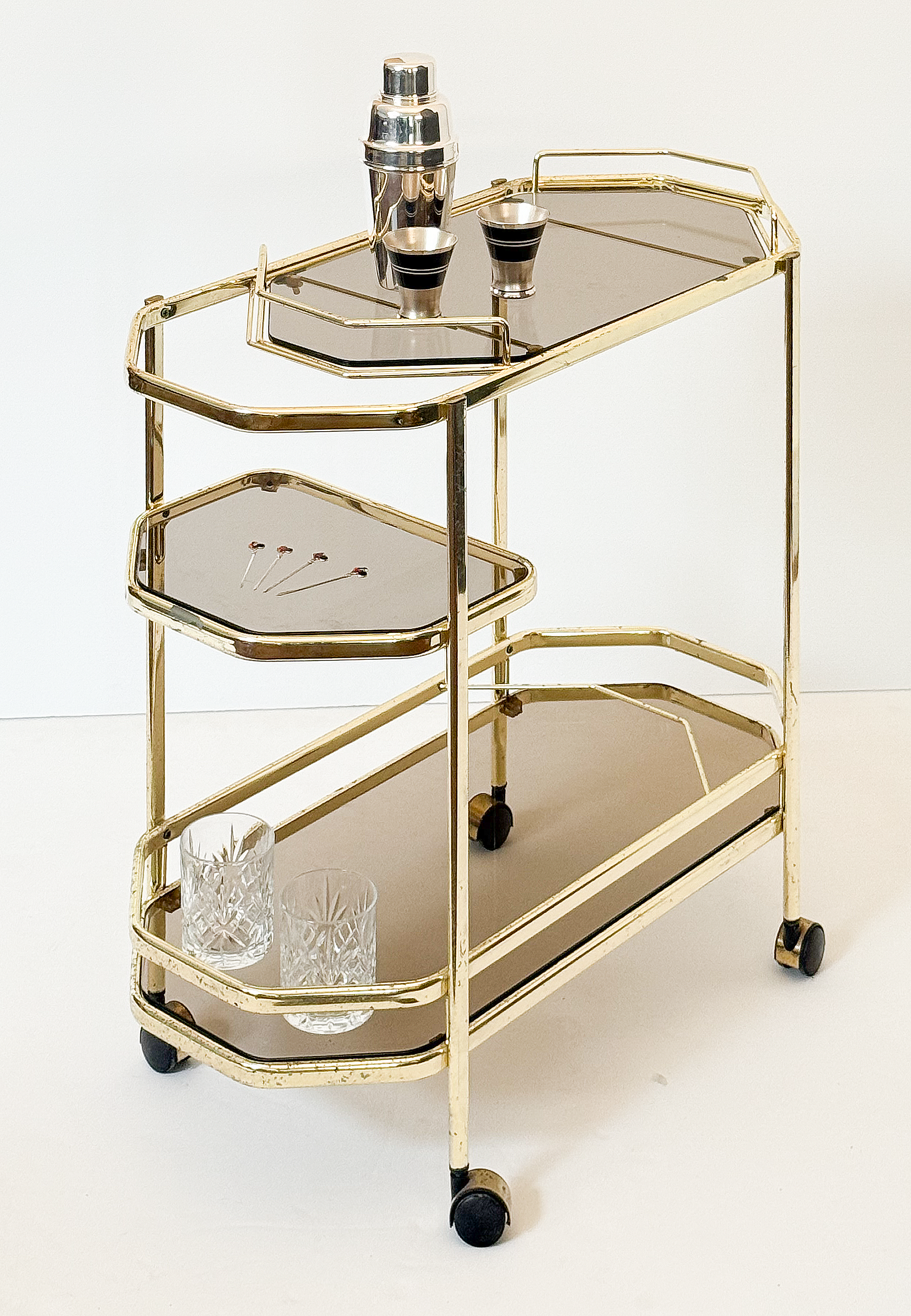 ee213_octagonal_drinks_cart_14_644102369