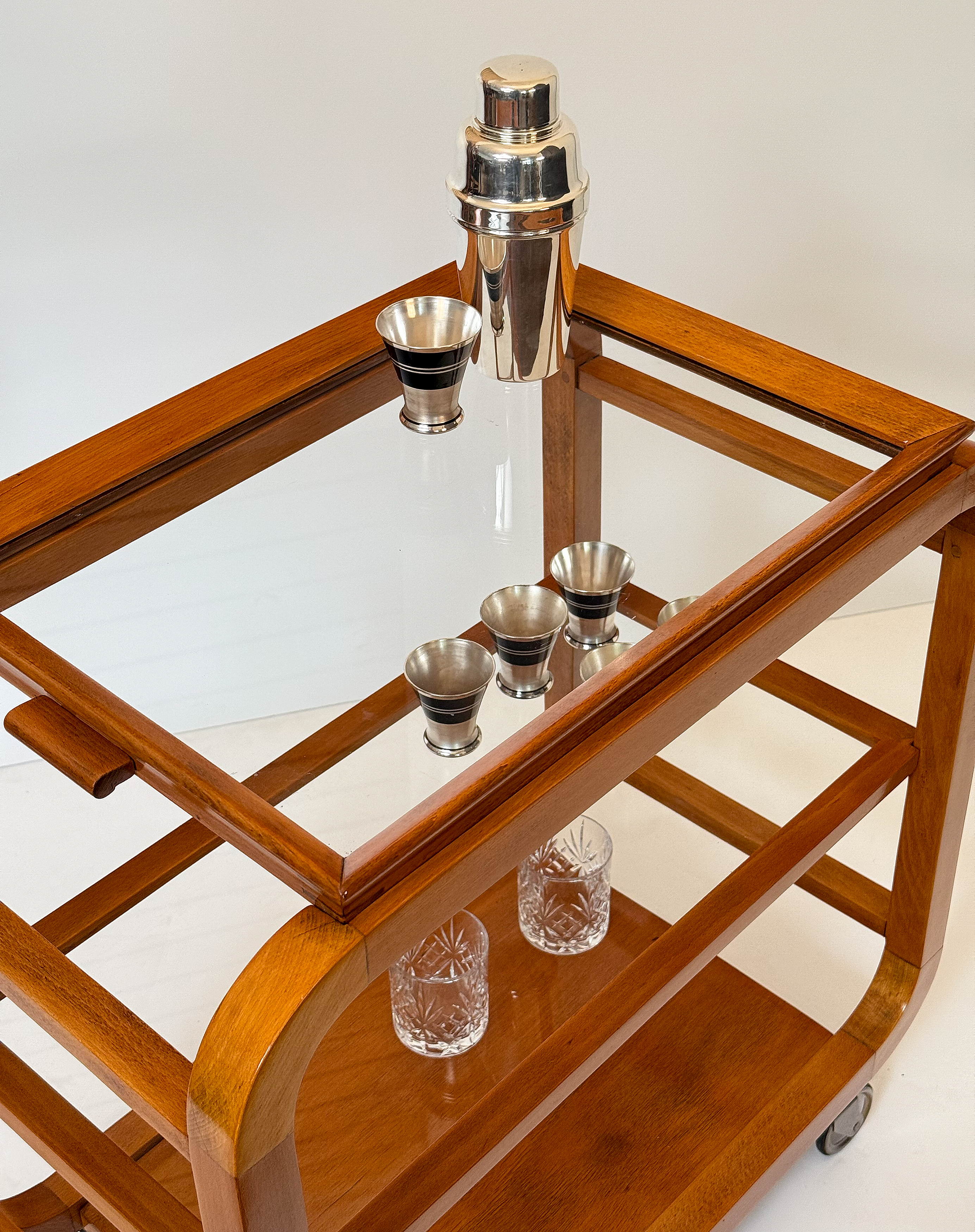 ee215_3-tier_drinks_cart_06