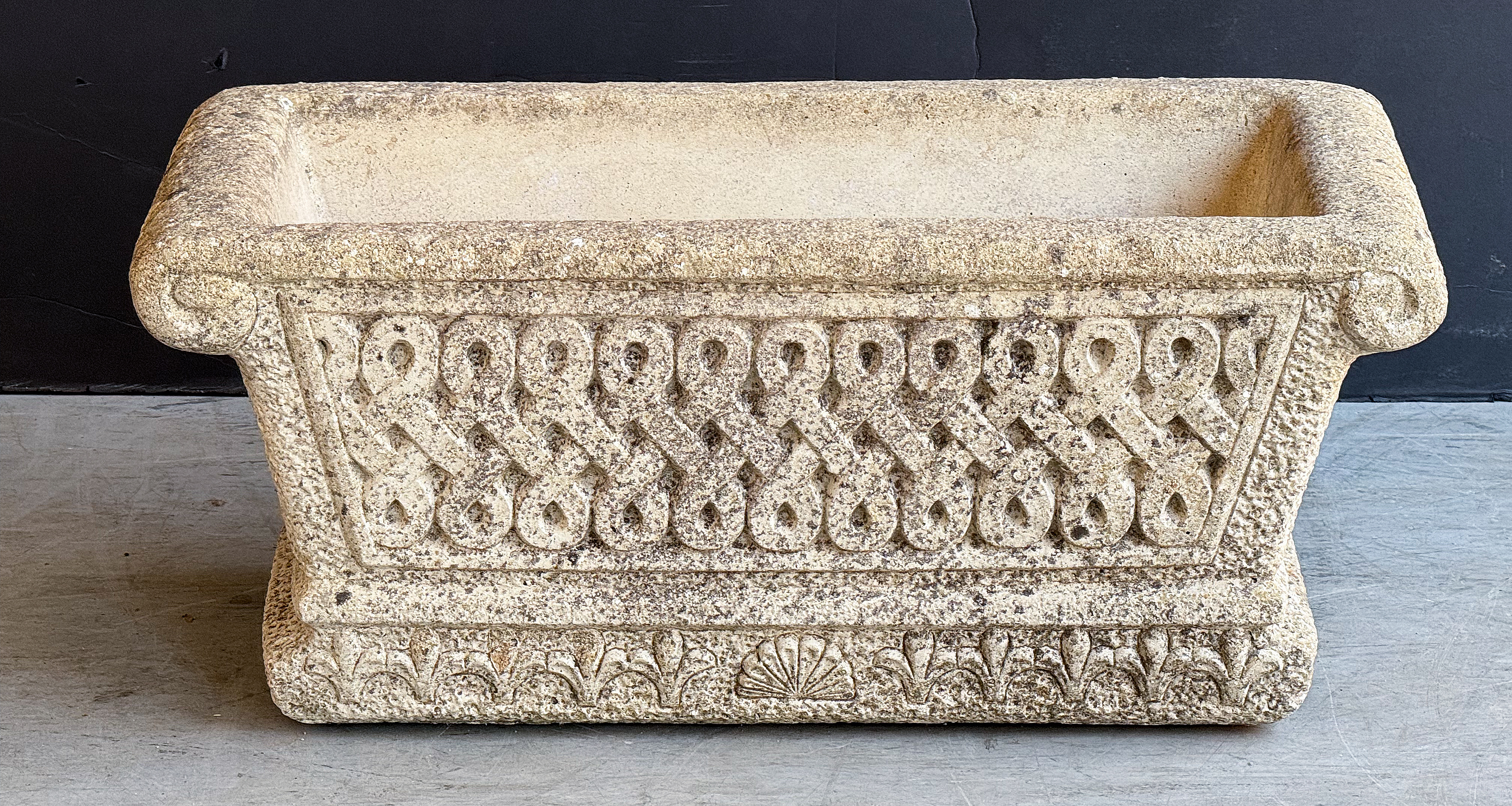 ee516_cotswold_trough_009