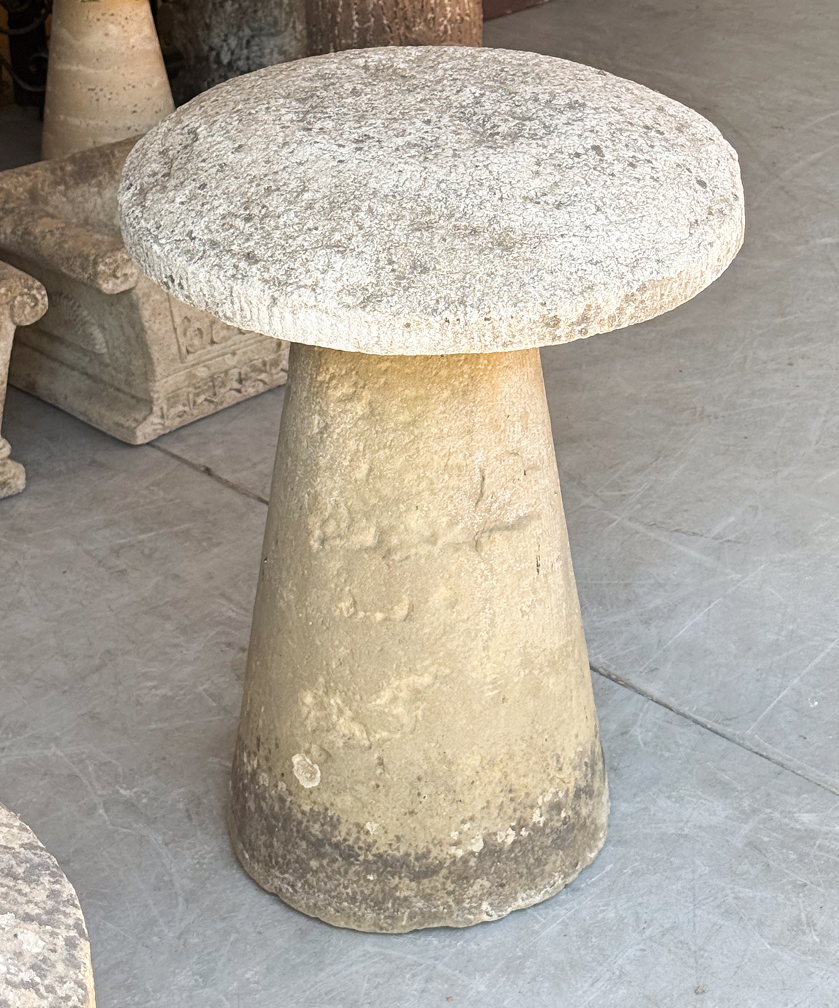 ee654_staddle_stone_003